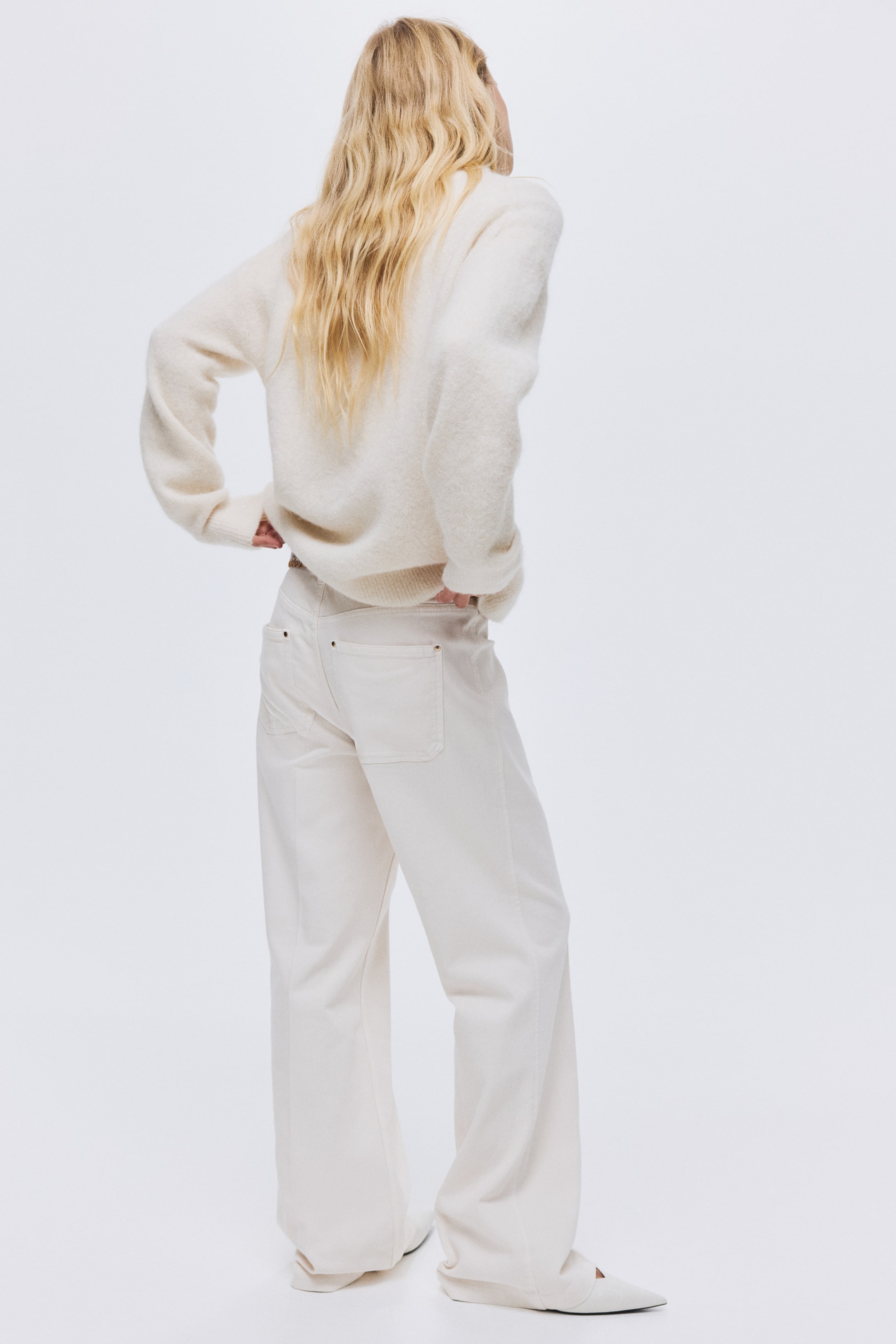 Büyük resmi görüntüle: Flared High Jeans - Beyaz - KADIN | H&M TR 4