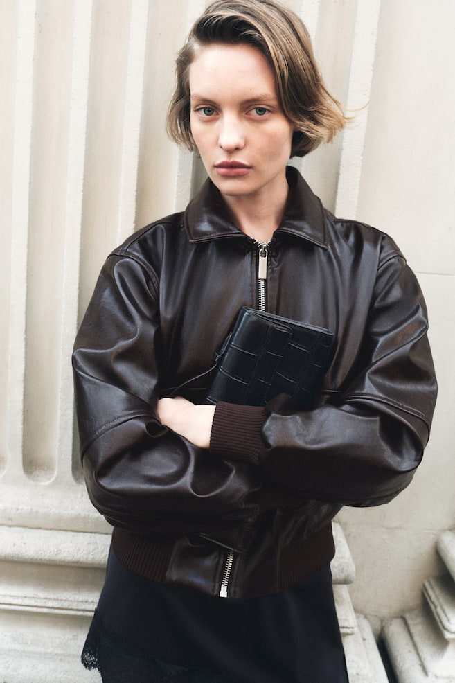 Coated Jacket with Detachable Collar - Dark brown - 2