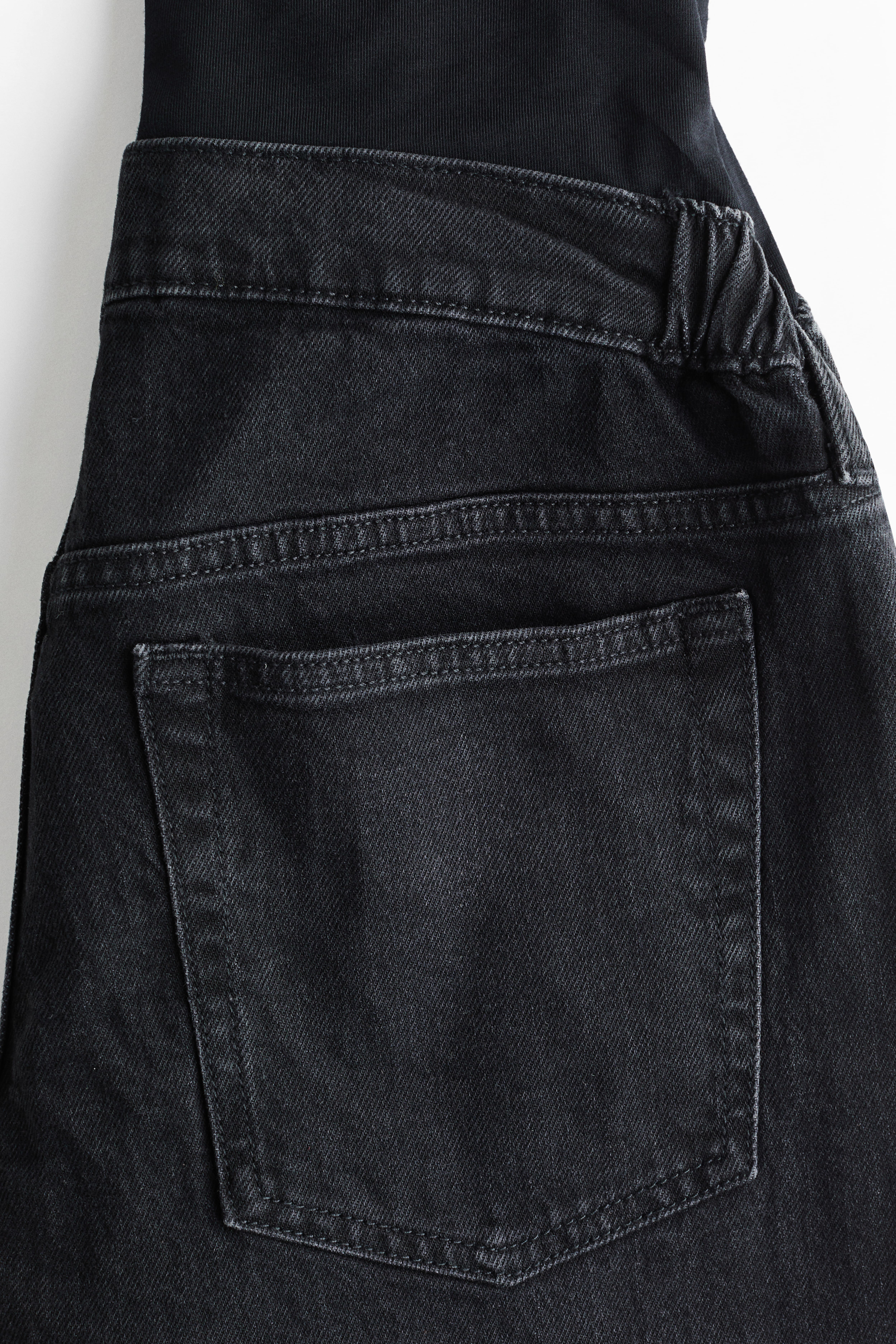 MAMA Straight Ankle Jeans