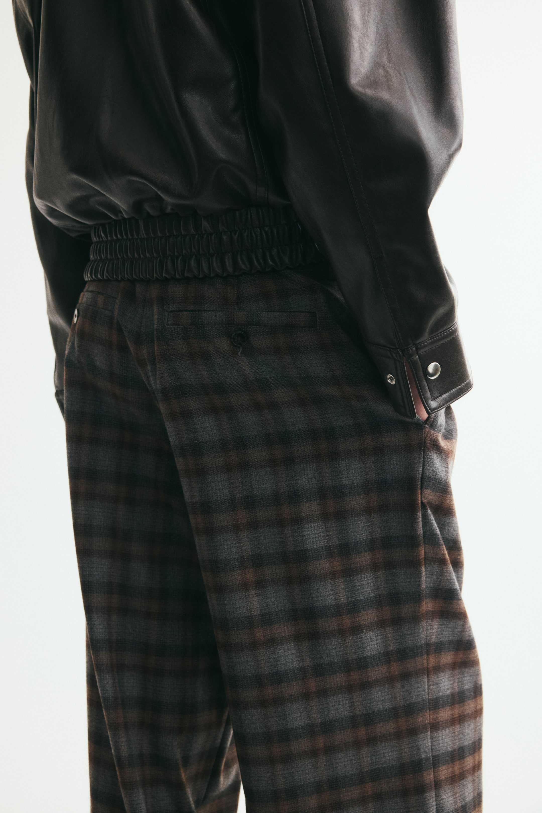 Oversized Wide-Leg Tailored Pants