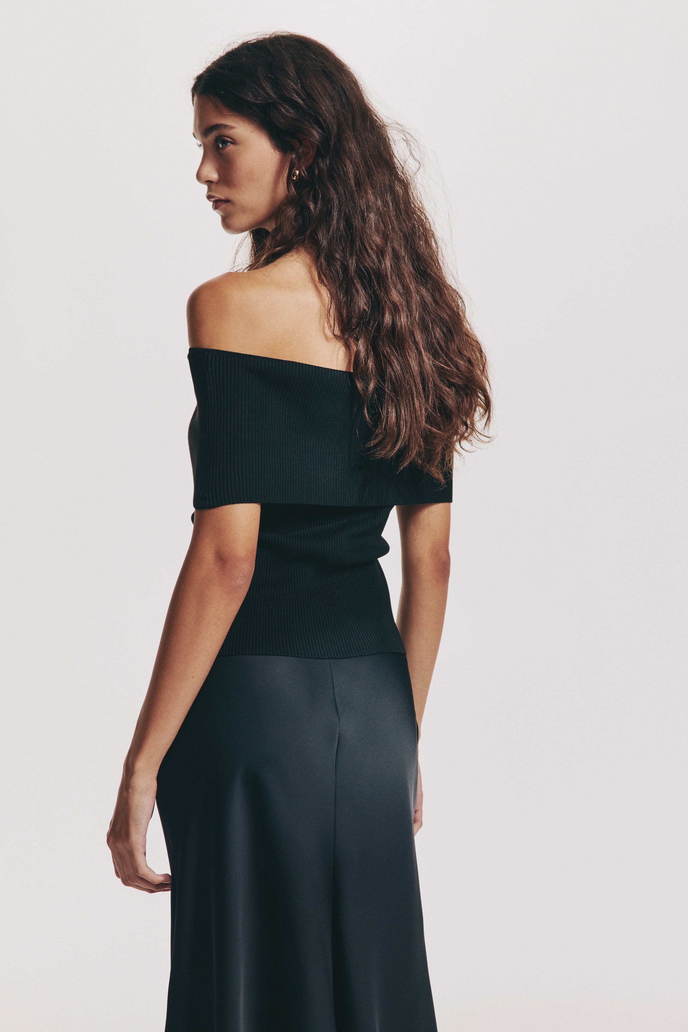 Rib-knit off-the-shoulder top