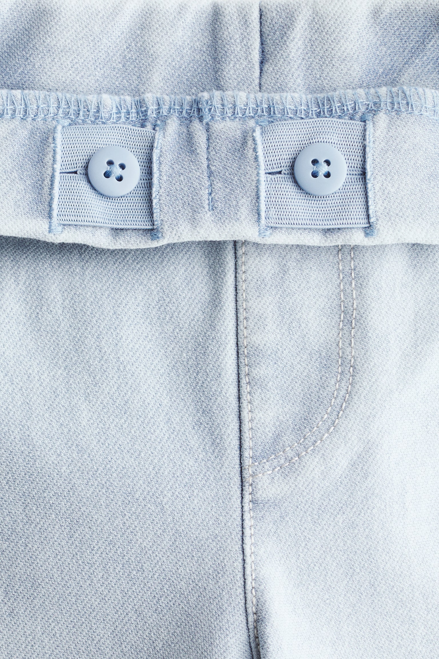 Pantalón ancho con apariencia de denim - Azul denim claro/Azul denim claro/Corazones/Gris denim/Gris denim/Azul denim claro/Corazones - 2