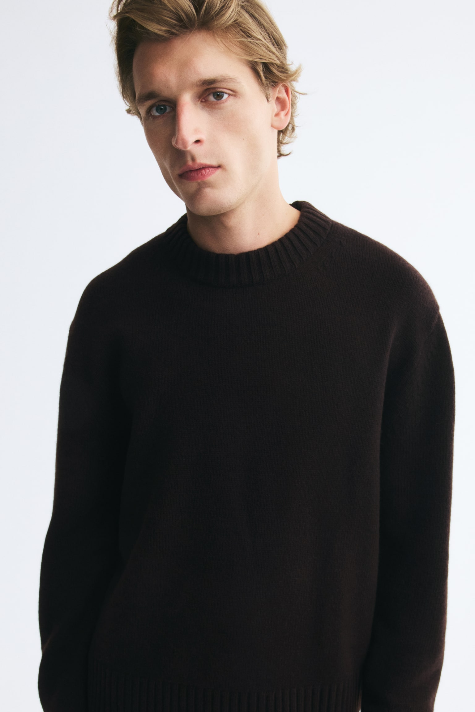 Мужской свитер H&M Relaxed-Fit Cashmere-Blend, цвет: Тёмный коричневый — фото 5