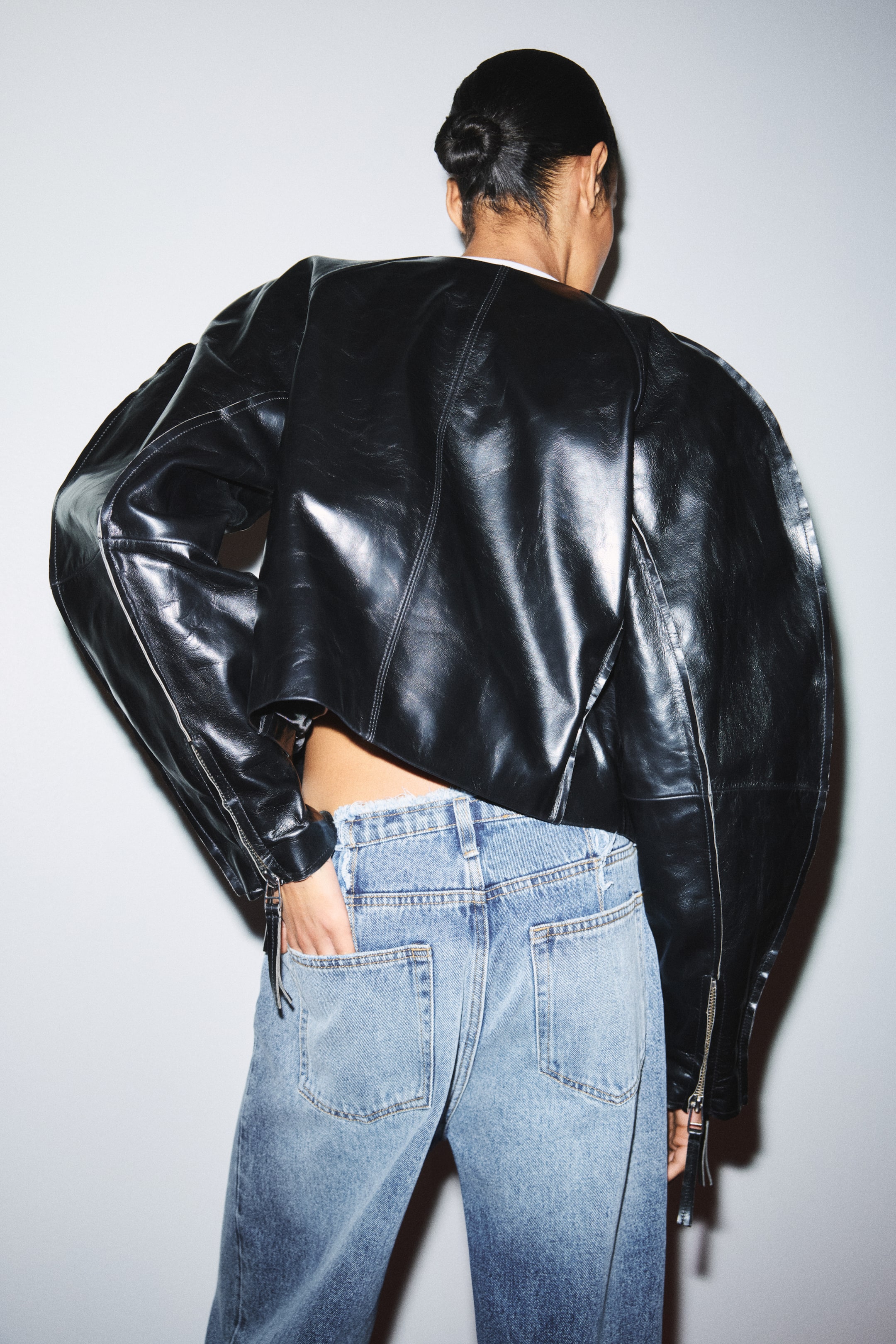 Женские куртки H&M KW Leather Jacket — фото 3