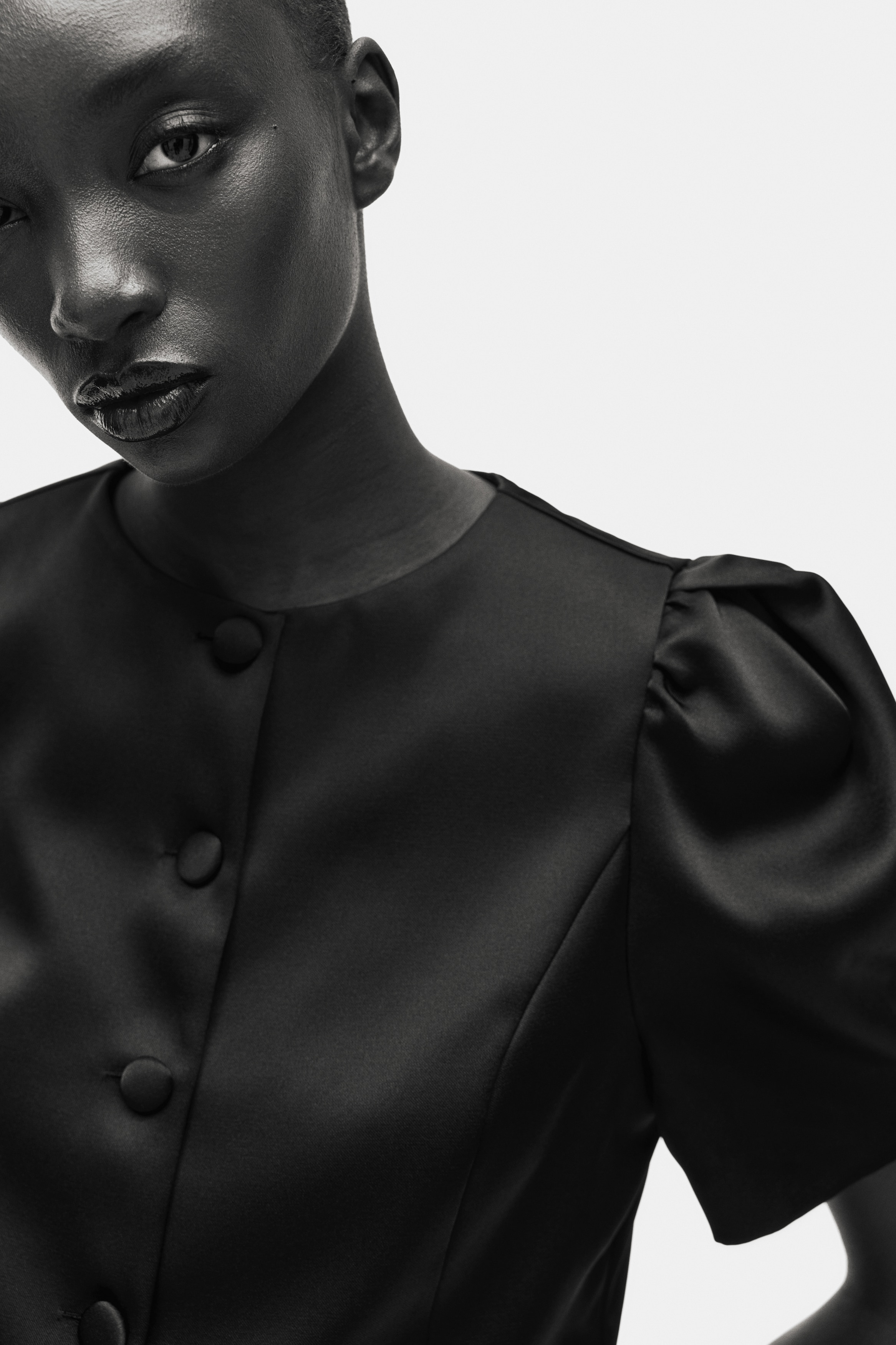 Puff-sleeved blouse