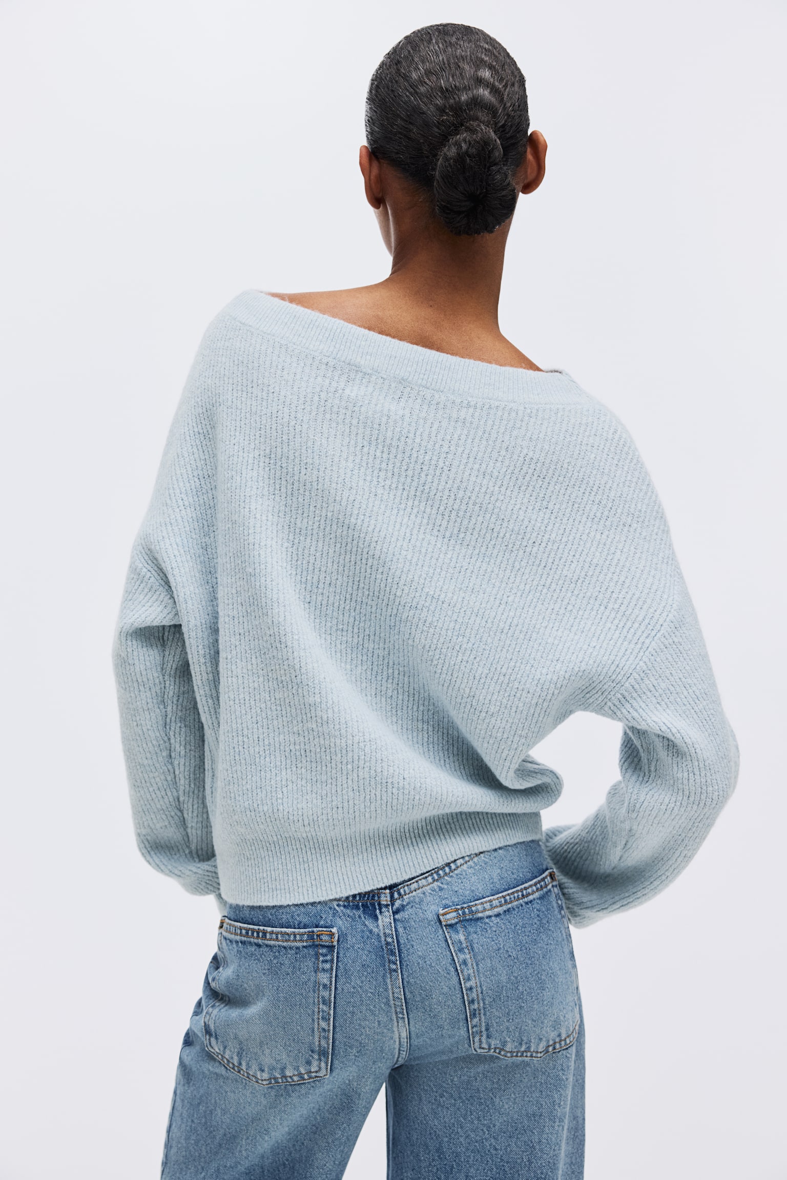 Suéter oversized con cuello de ojal - Azul claro - 6