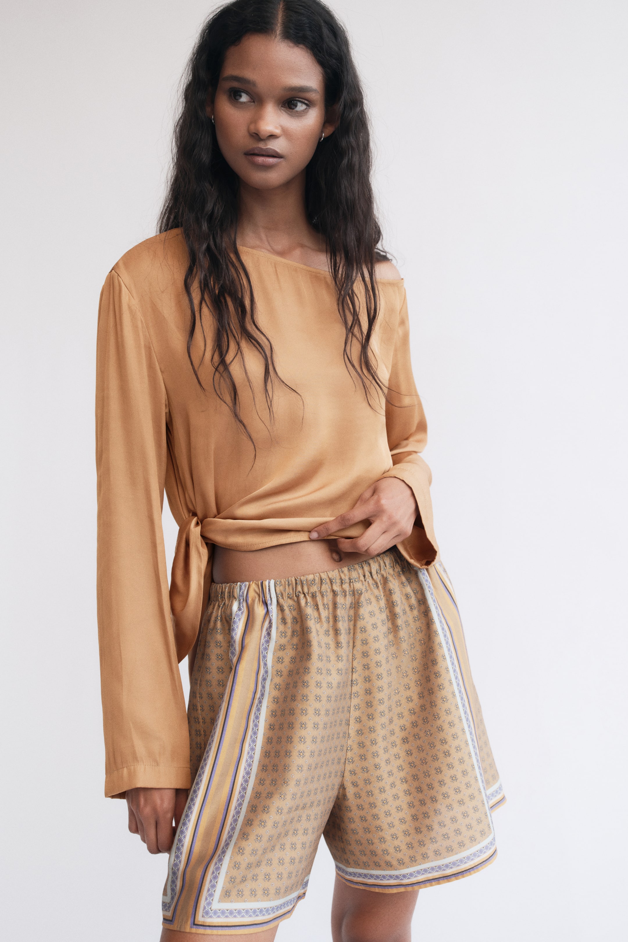 Женские топы H&M One-Shoulder Tie-Detail Top — фото 6