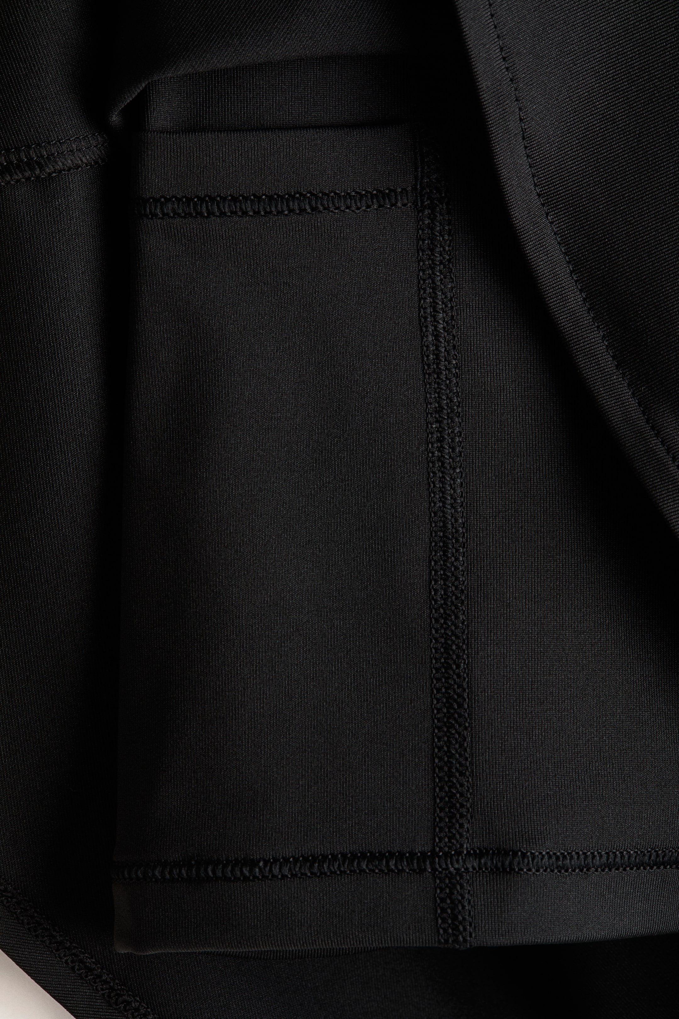 Jupe de tennis DryMoveđ
Ș