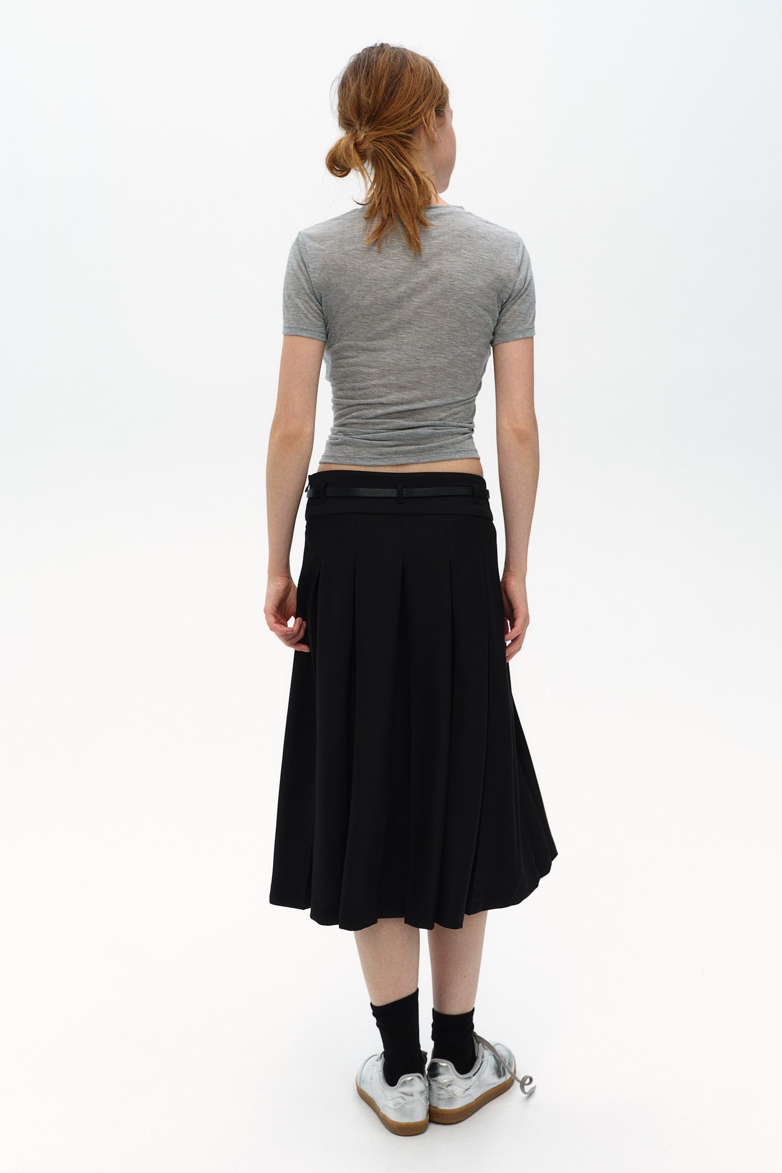 Belt-detail pleated midi skirt - Black - 4