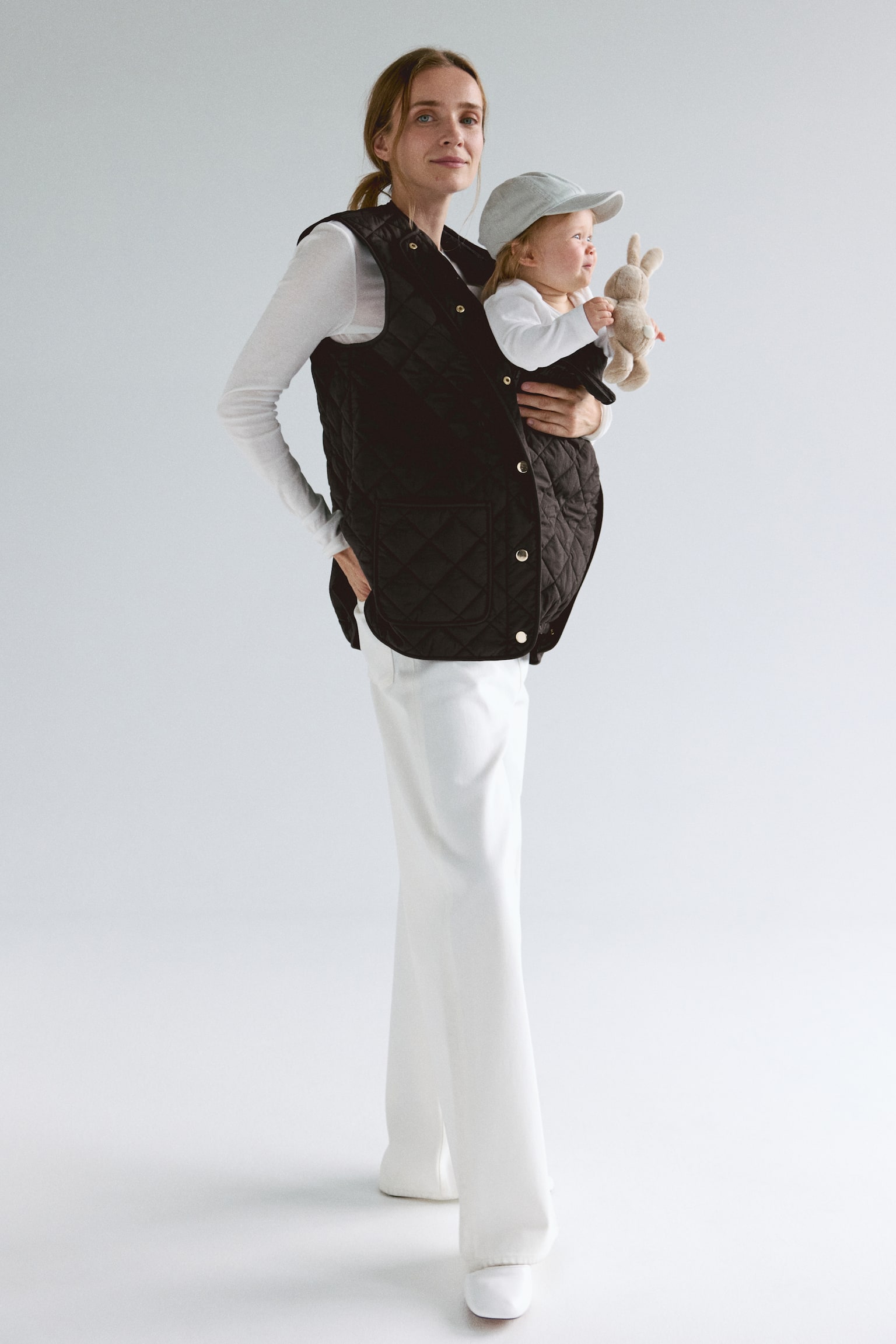 Женский жилет H&M Mama Before & After Babywearing Quilted Vest, цвет: Тёмный коричневый — фото 6