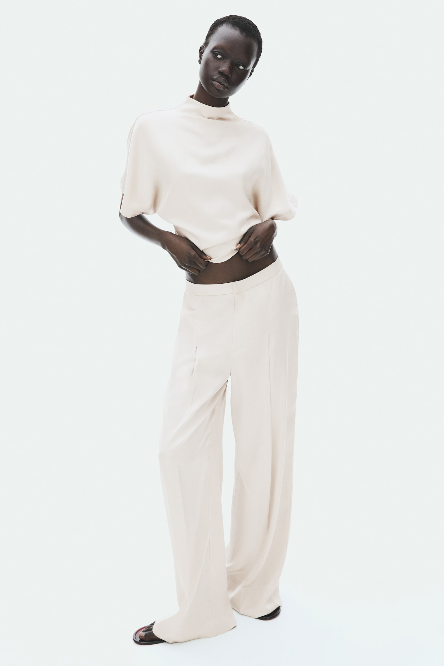Loose-fit satin trousers - Light beige - 1