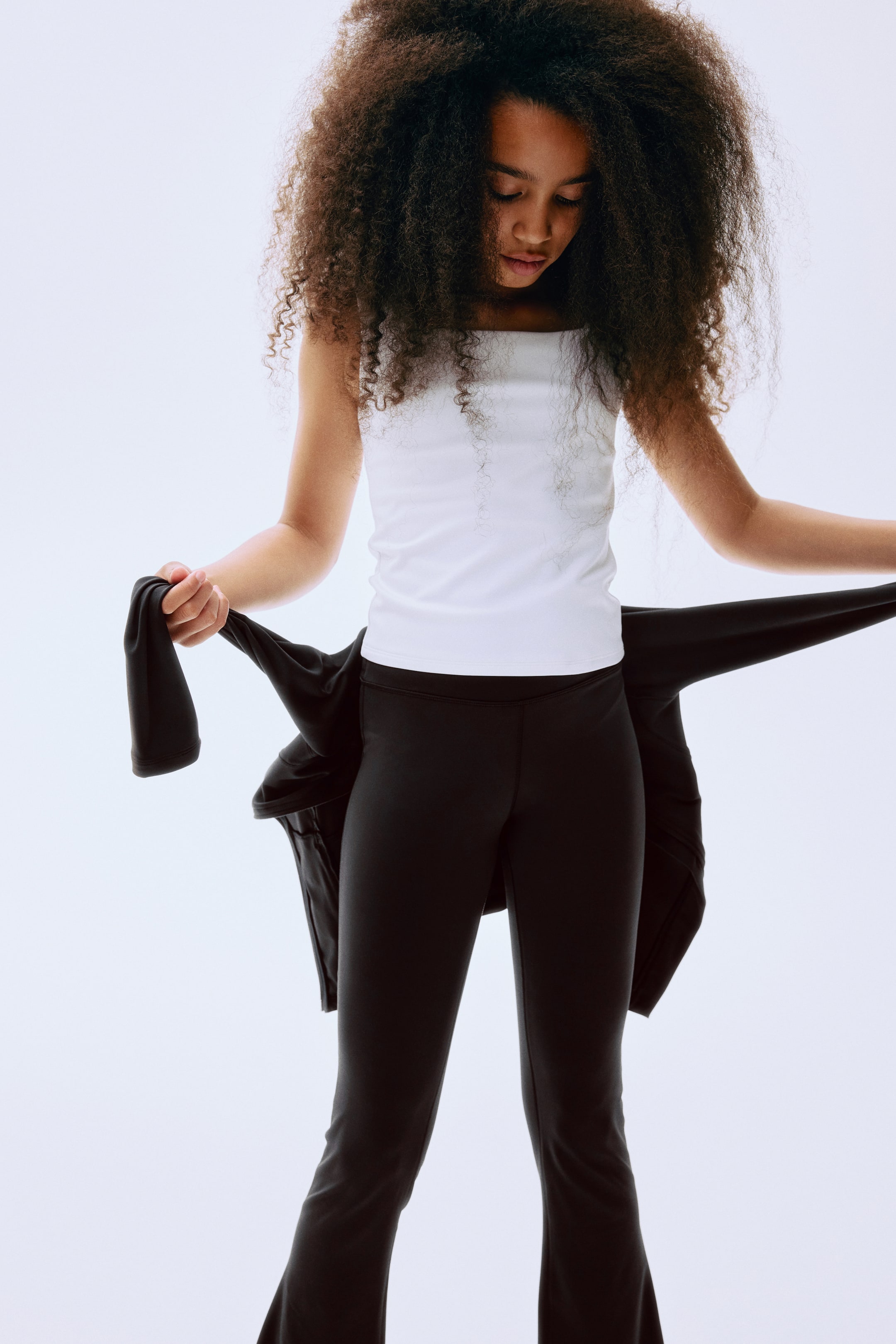 Детские леггинсы H&M Flared Sports Leggings with DryMove™ — фото 4