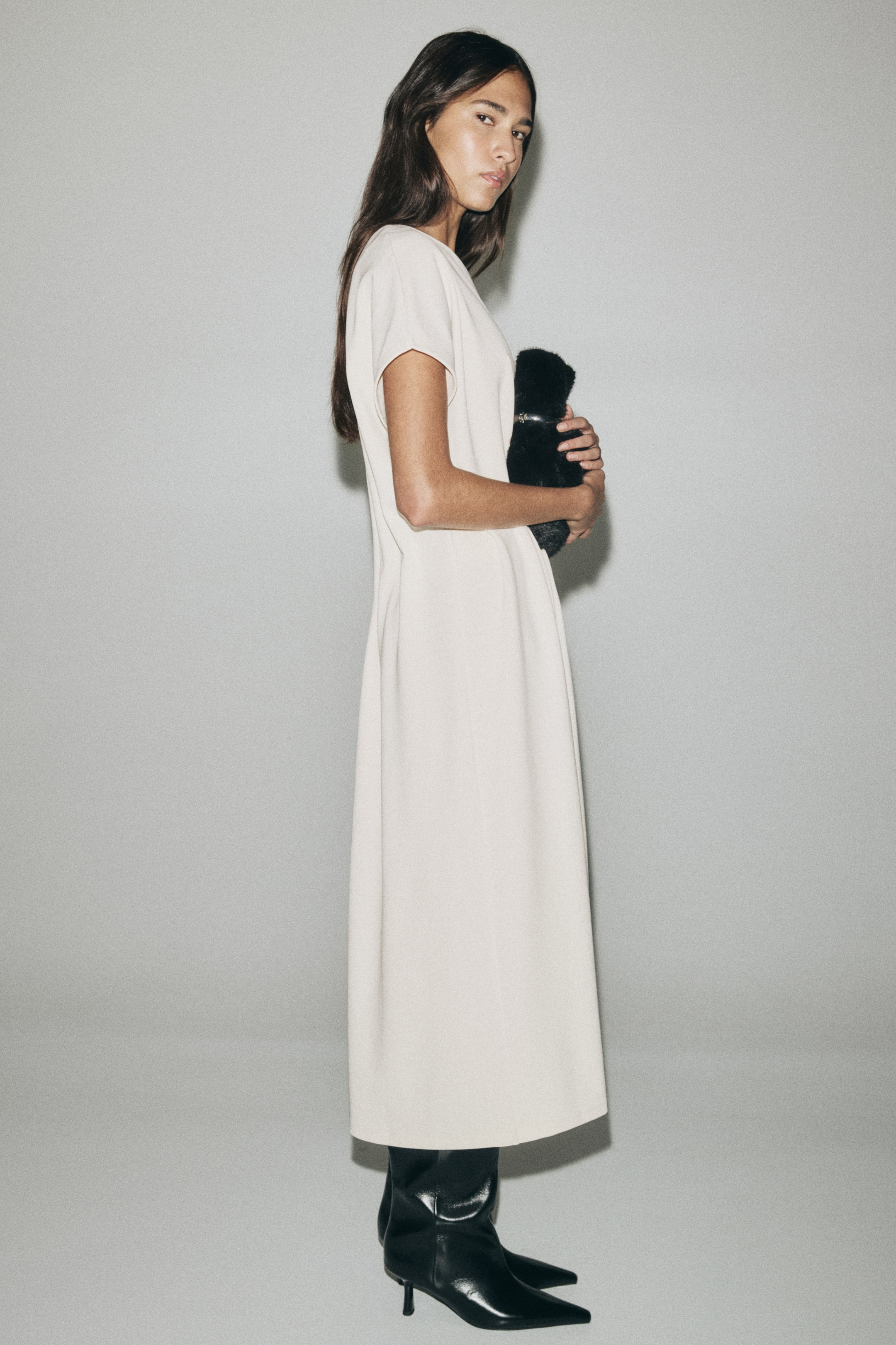 Zobraziť väčší obrázok: Waisted jersey dress - Cream - ŽENY | H&M SK 3