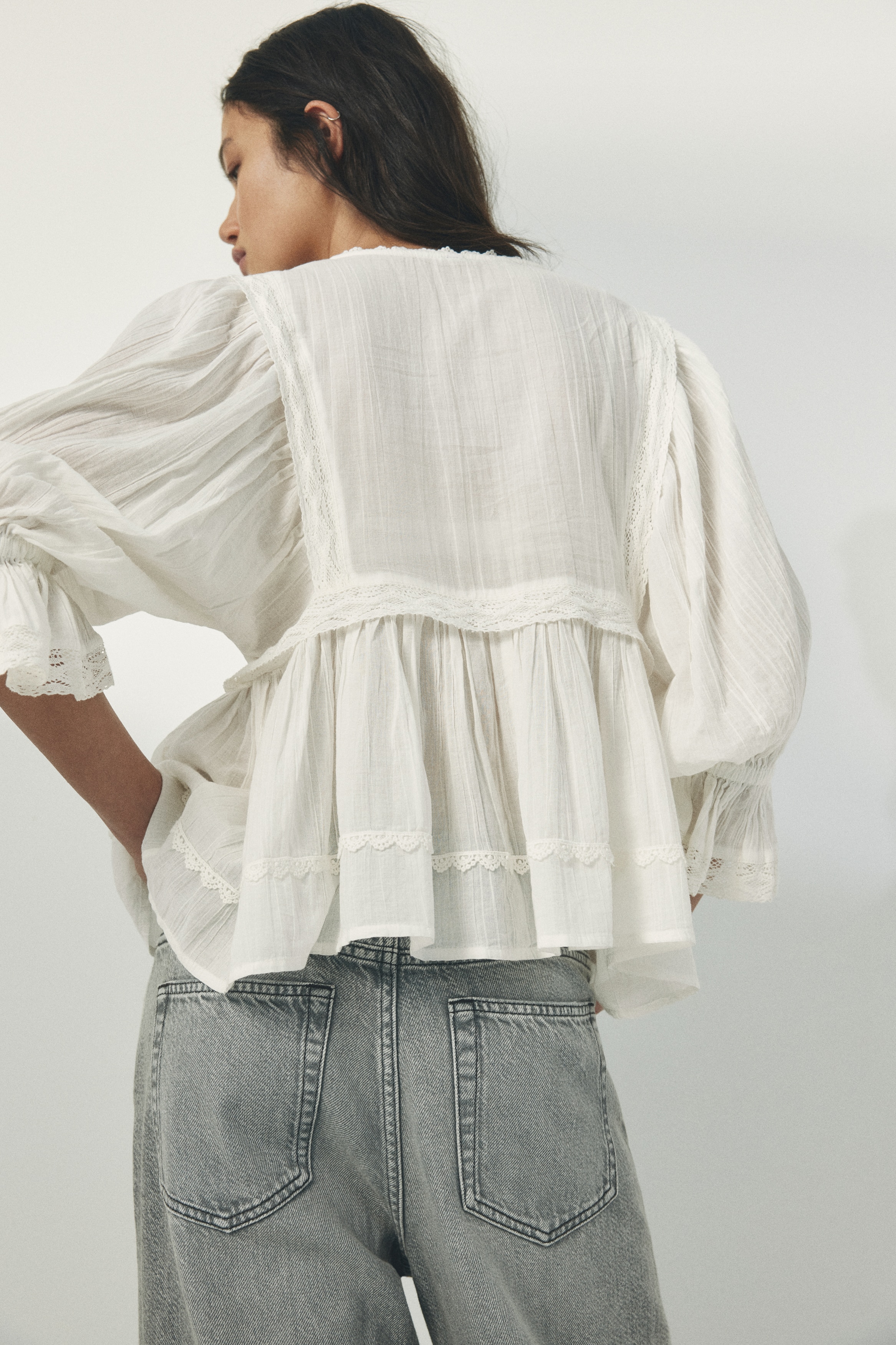 H&amp;M Edition  レーストリムブラウス レーストリムブラウス - ホワイト - レディース | H&M JP