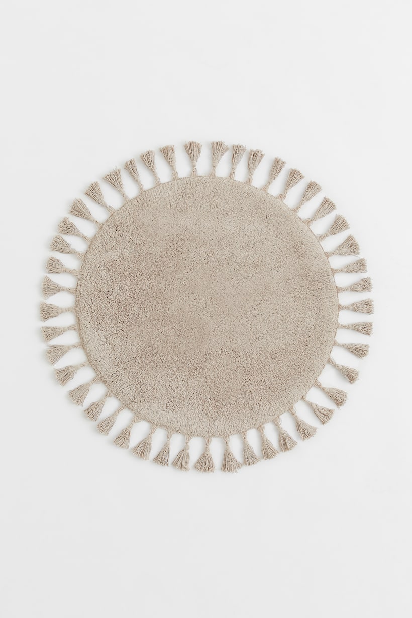 Round Tasseled Bath Mat Taupe Home All H&M US