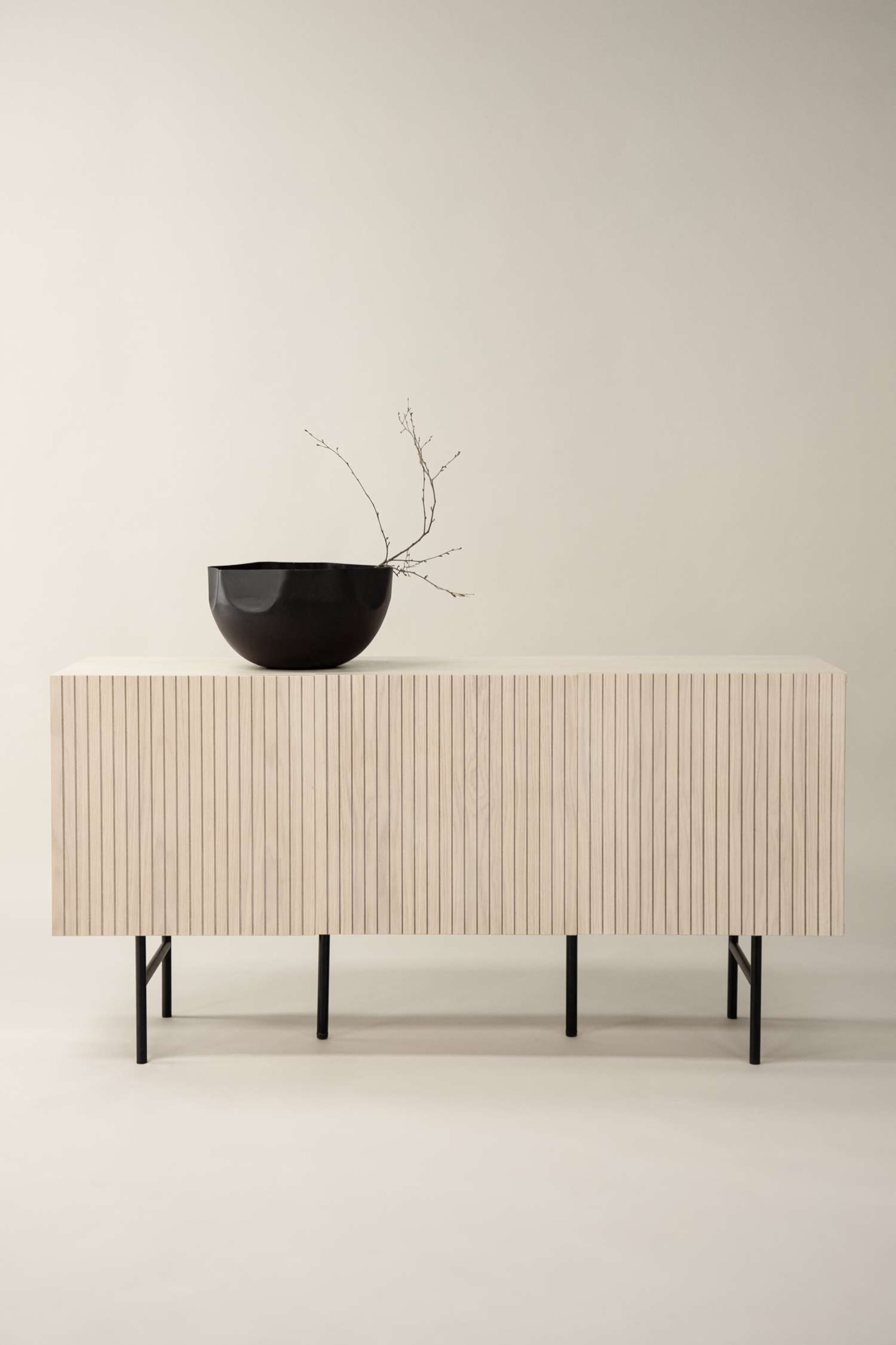 Visa större bild: Björkön Skåp - Vit, Mdf - VIND - Home All | H&M SE 1