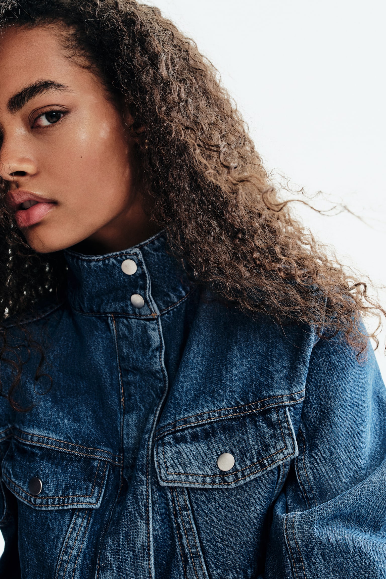 Cropped denim jacket - 4