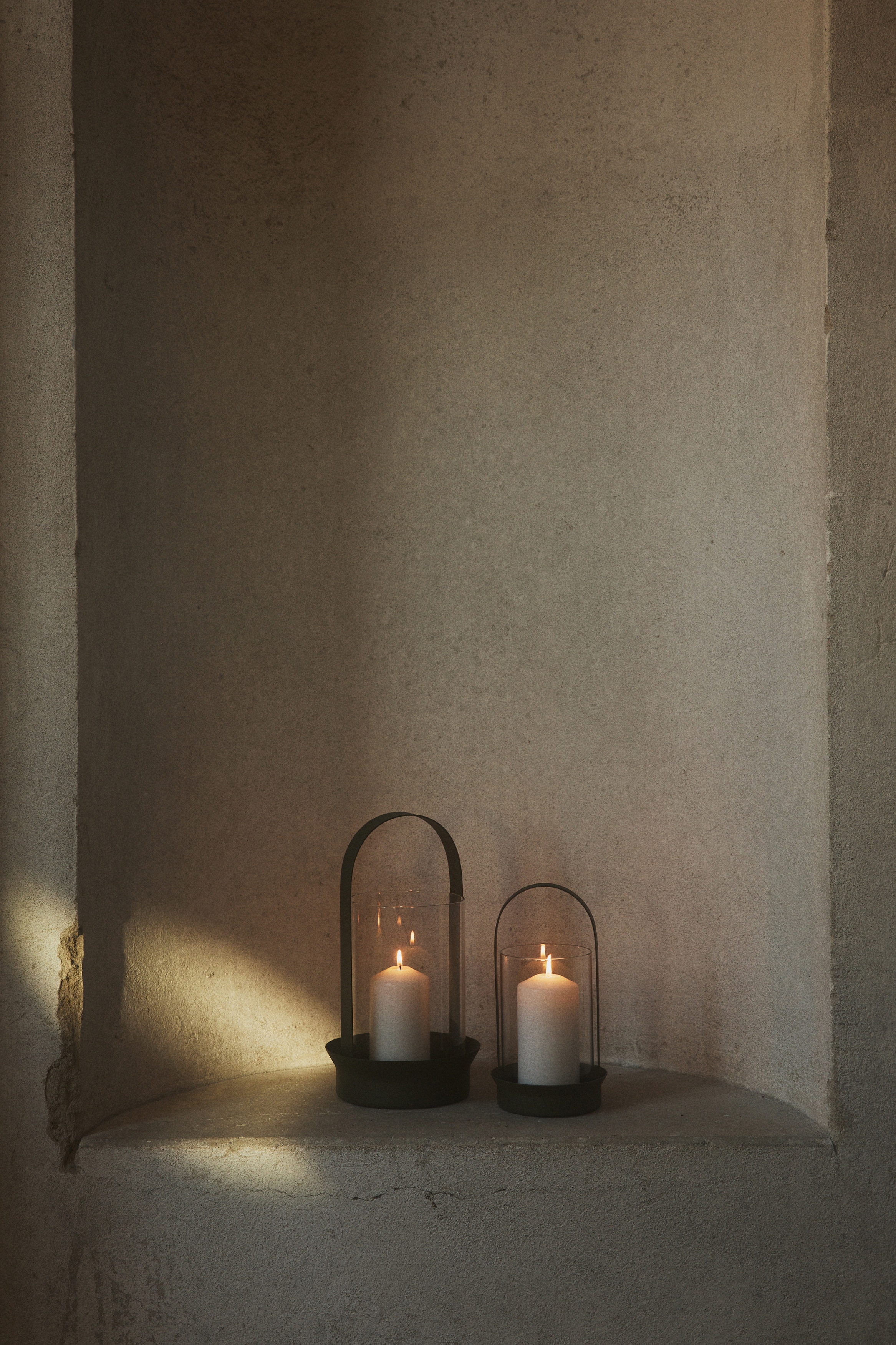 Glass Hurricane Candle Holder - Green/Light beige/Black