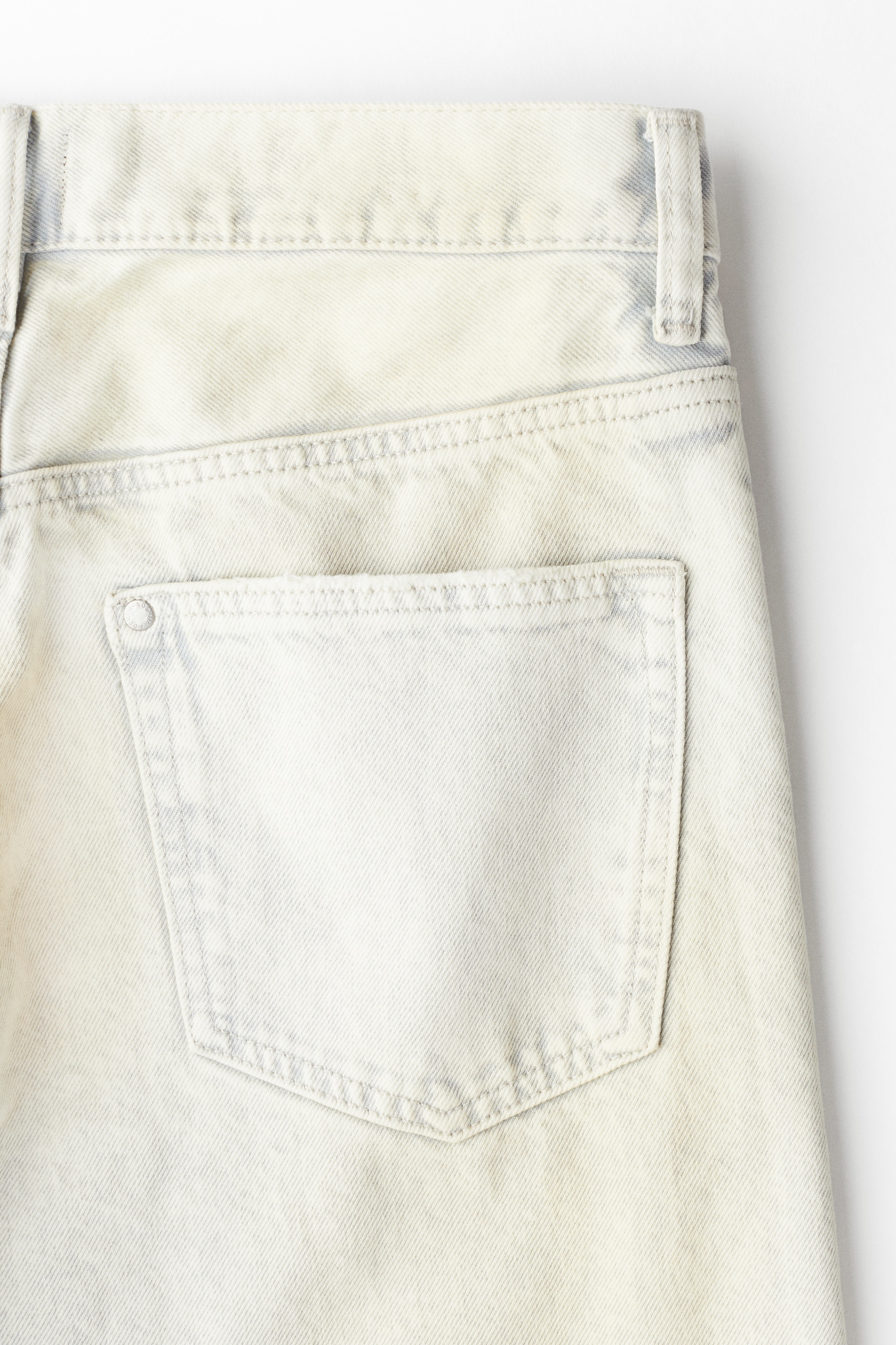 Loose Fit Jeans