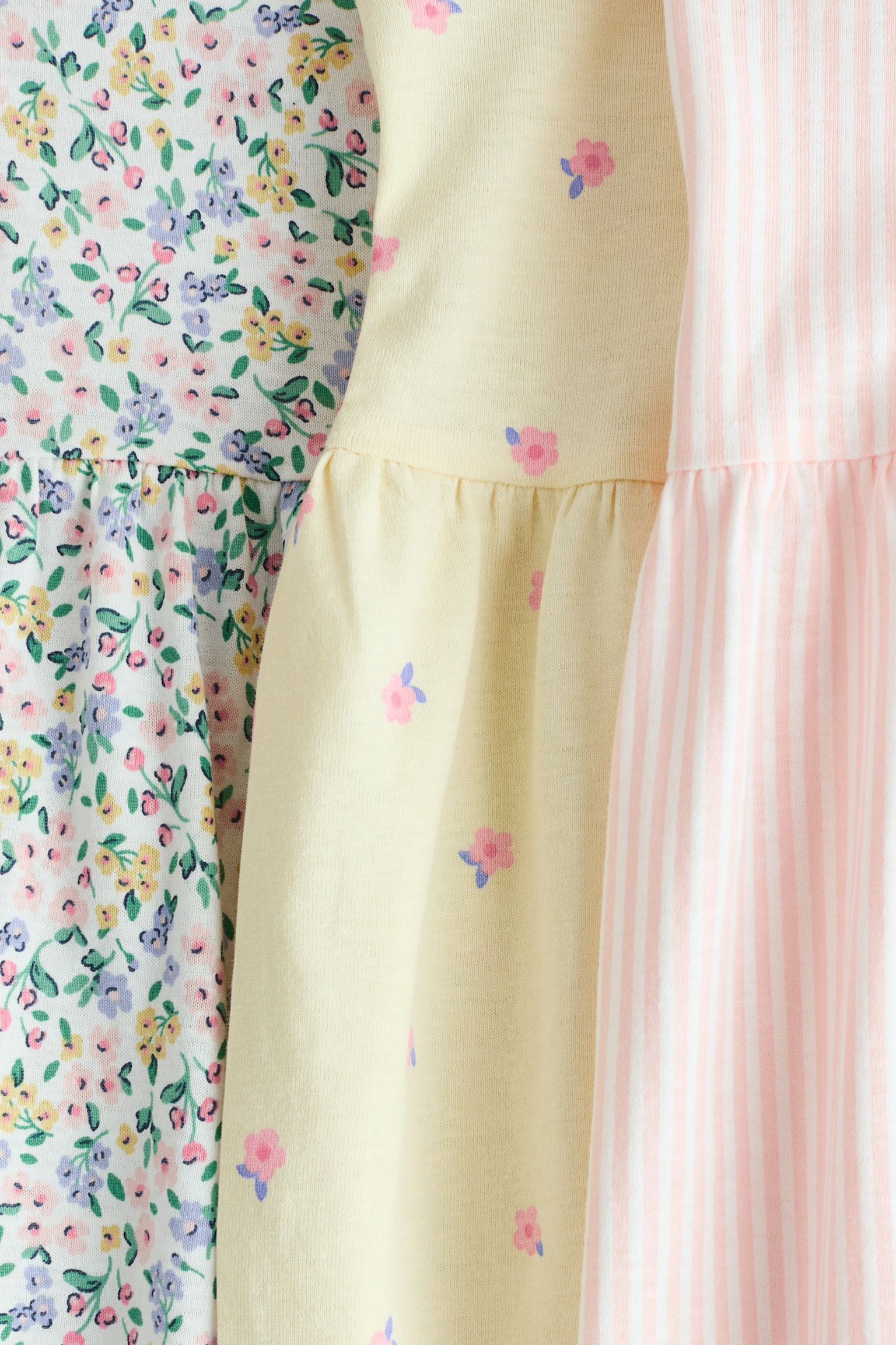 Σετ με 3 βαμβακερά φορέματα με τύπωμα - Κρεμ/φλοράλ/Ανοιχτό ροζ/καρδιές/Μπεζ/λεοπάρ μοτίβο/Κρεμ/κεράσια - 2