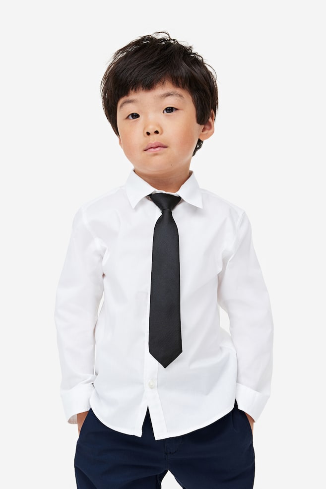 Skjorte og slips - Hvit - 2