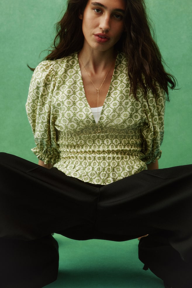 Blusa con punto smock en la cintura - Verde/Diseño/Café oscuro/Blanco - 5