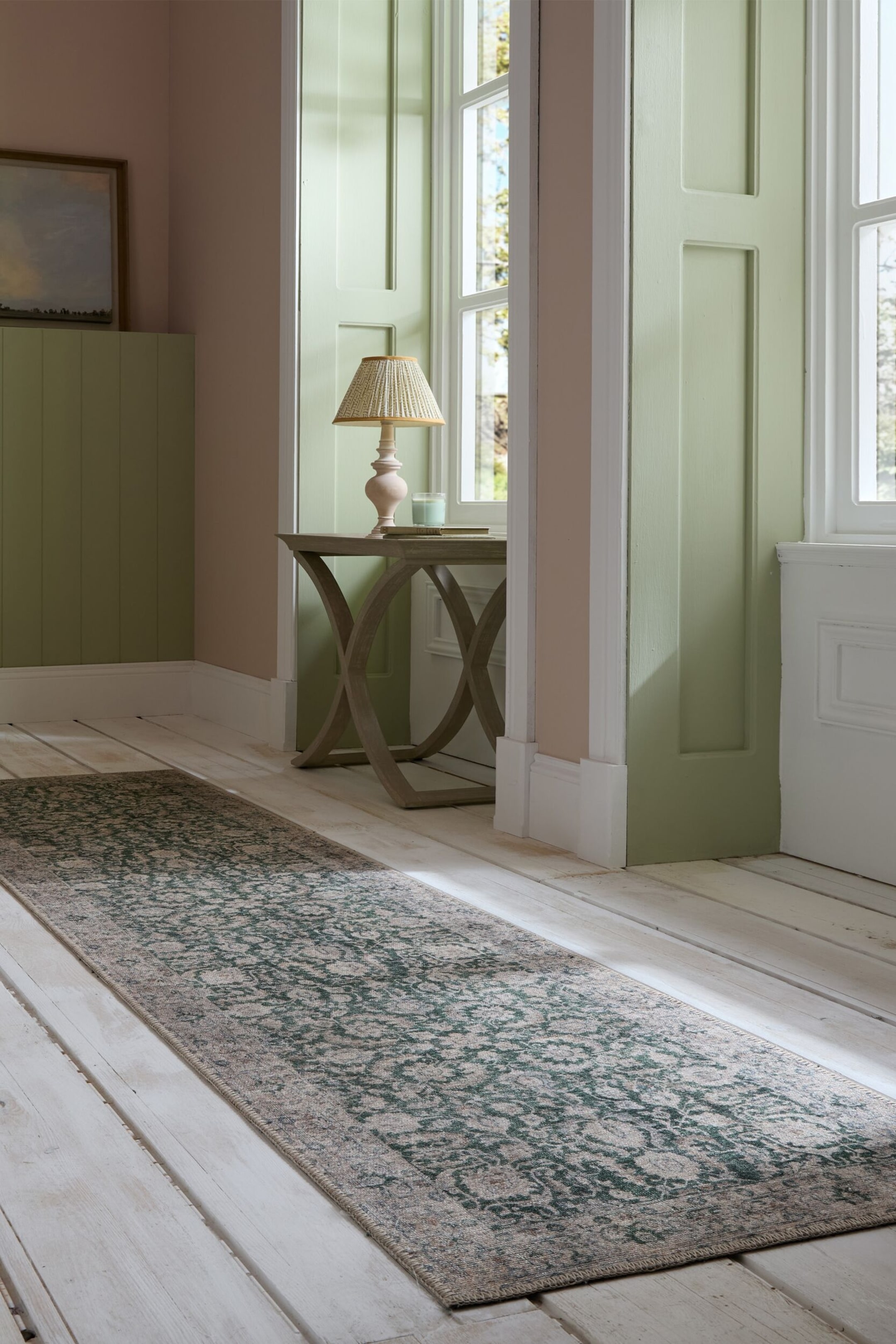 Zobacz większy obraz: Beau Washable Floral Runner Rug - Green - Flair Rugs - HOME | H&M PL 1