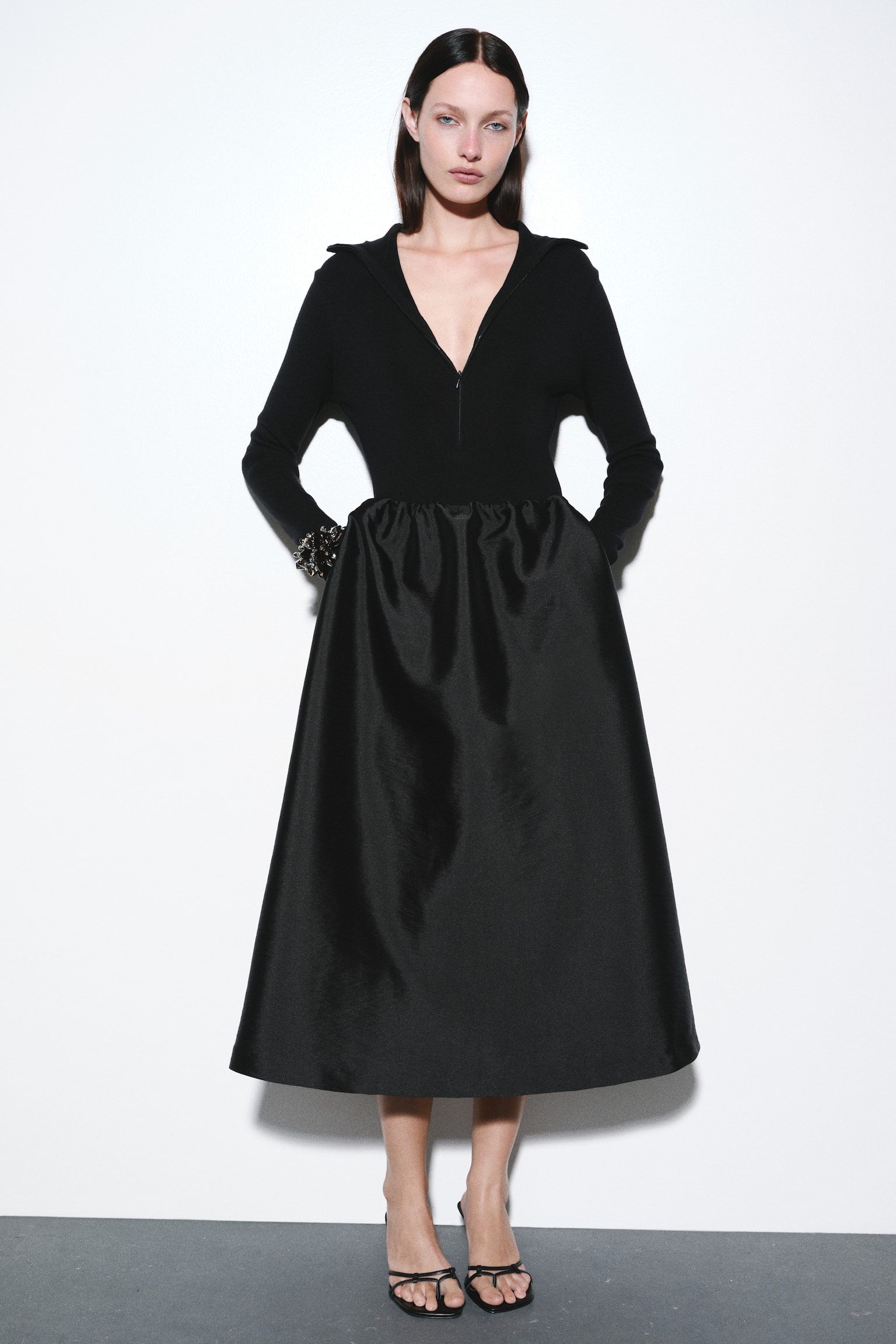 Женская юбка H&M A-Line Midi, цвет: Чёрный — фото 2