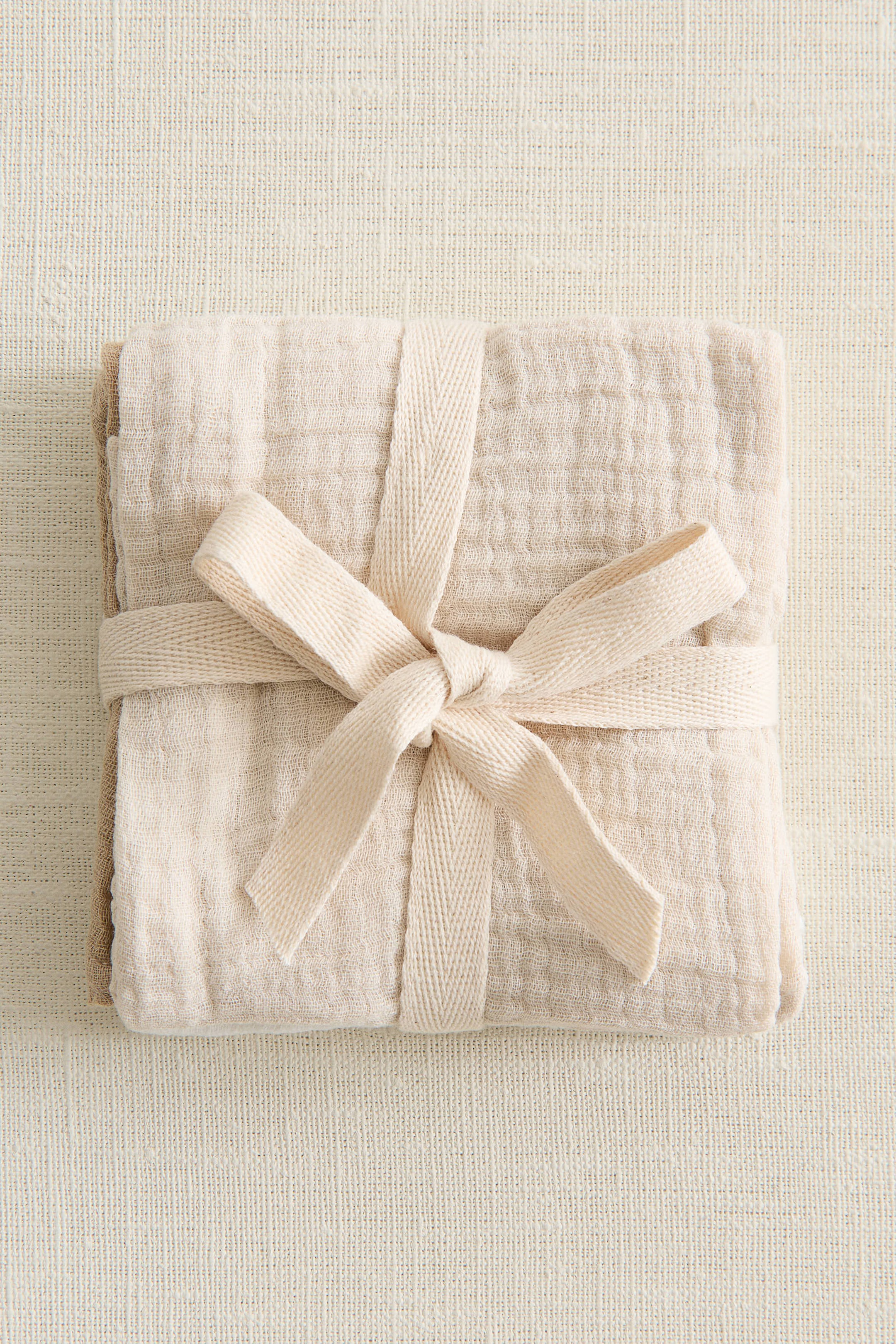 View larger image: 3-Pack Muslin Burp Cloths - Beige/white - Kids | H&M US 2