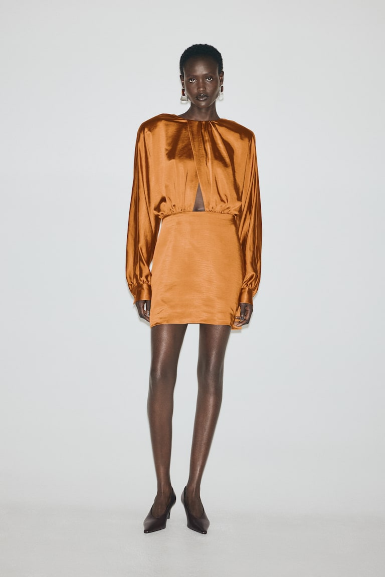 Abito drappeggiato in satin