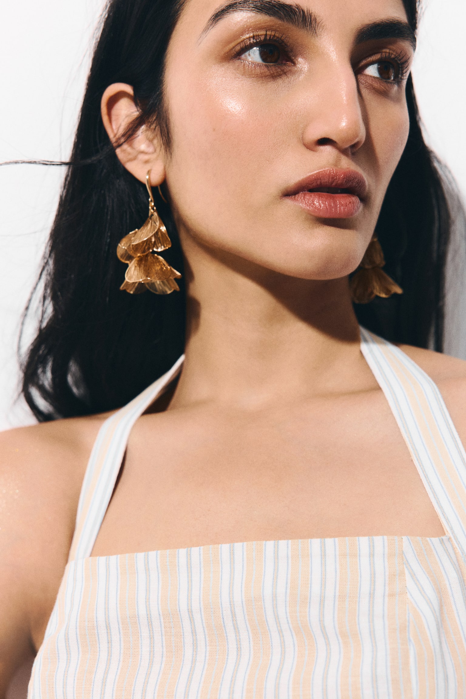 עגילים תלויים - זהוב - 1