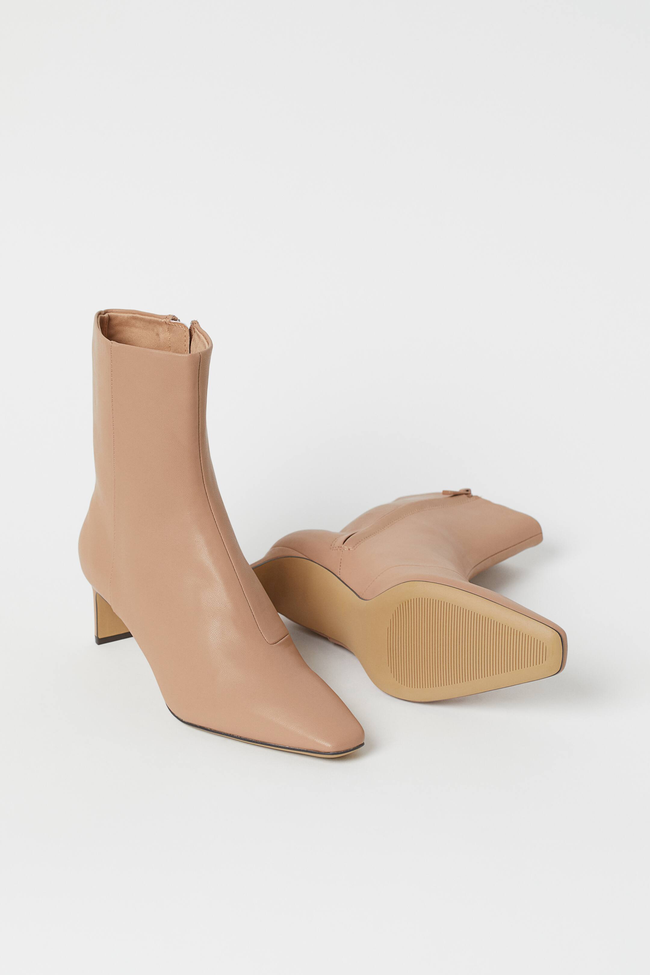 HM 25S ANKLE BOOTS 70 MM IN DUSTY BEIGE SUEDE