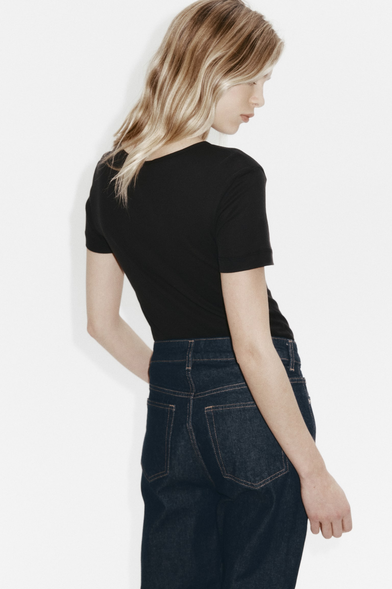 Mom Slim-Fit High-Waist Ankle Jeans - Dark denim blue/Dark denim gray/White/Black/Cream/Dark denim blue/Denim blue - 6