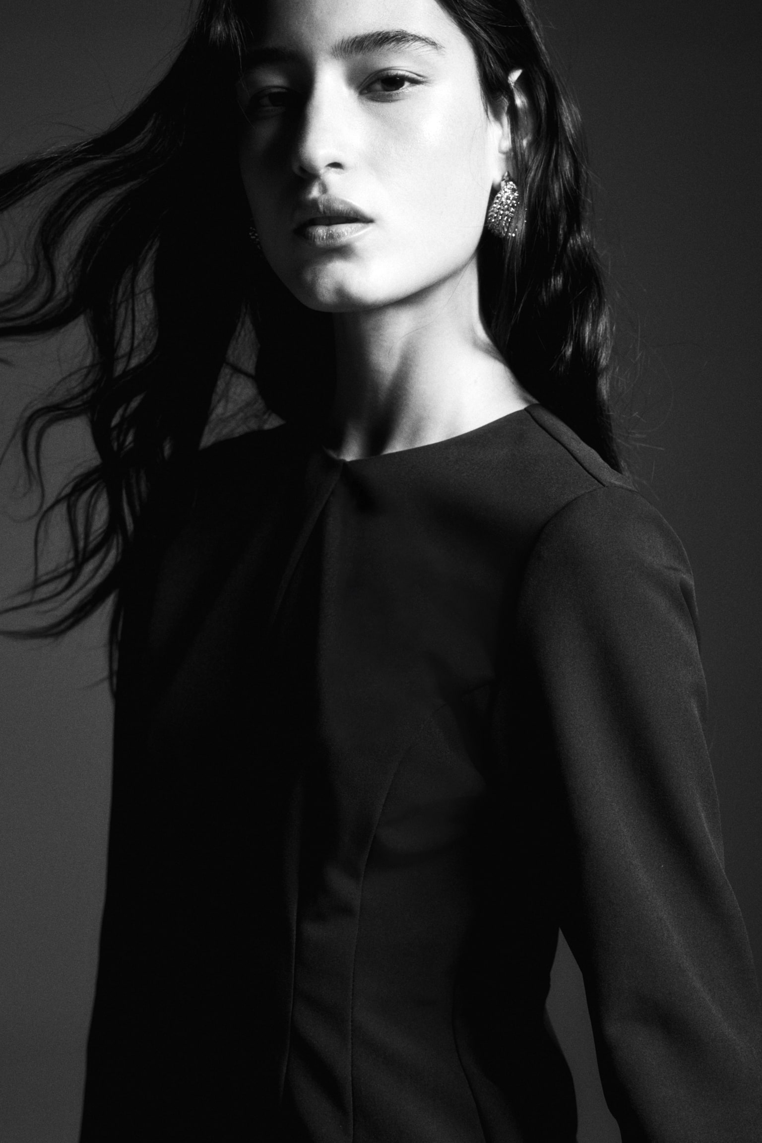 Vestido con espalda descubierta - Negro/Rojo - 3