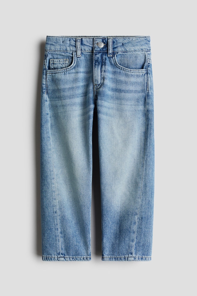 Jeans mit Ballonbein in Loose Fit - Denimblau - 1