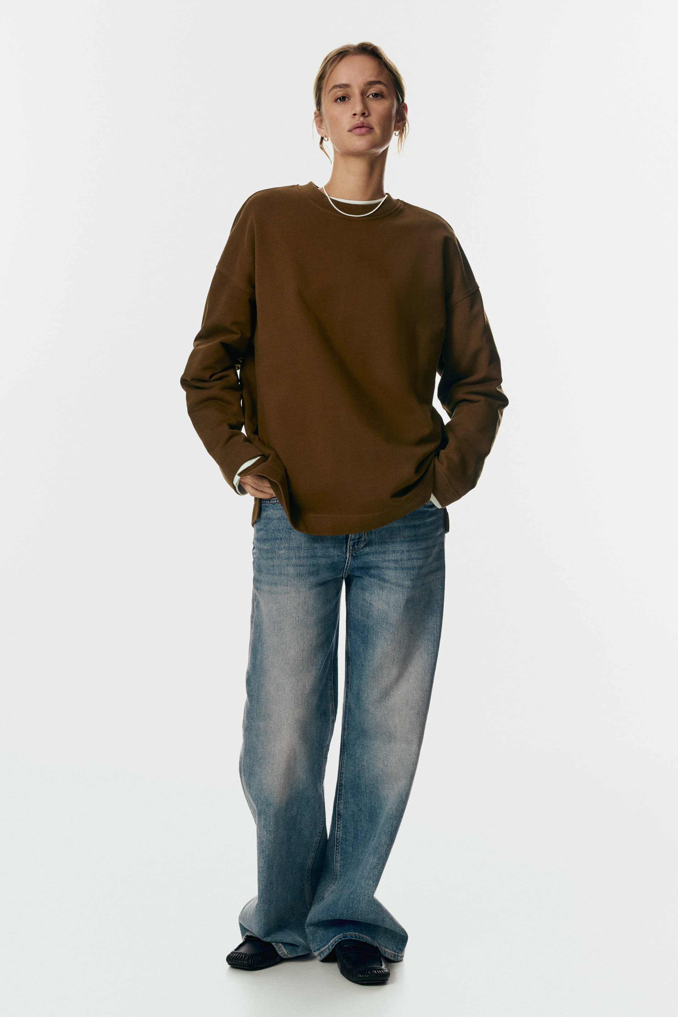 Vis større bilde: Sweatshirt med vasket effekt - Brun - DAME | H&M NO 2