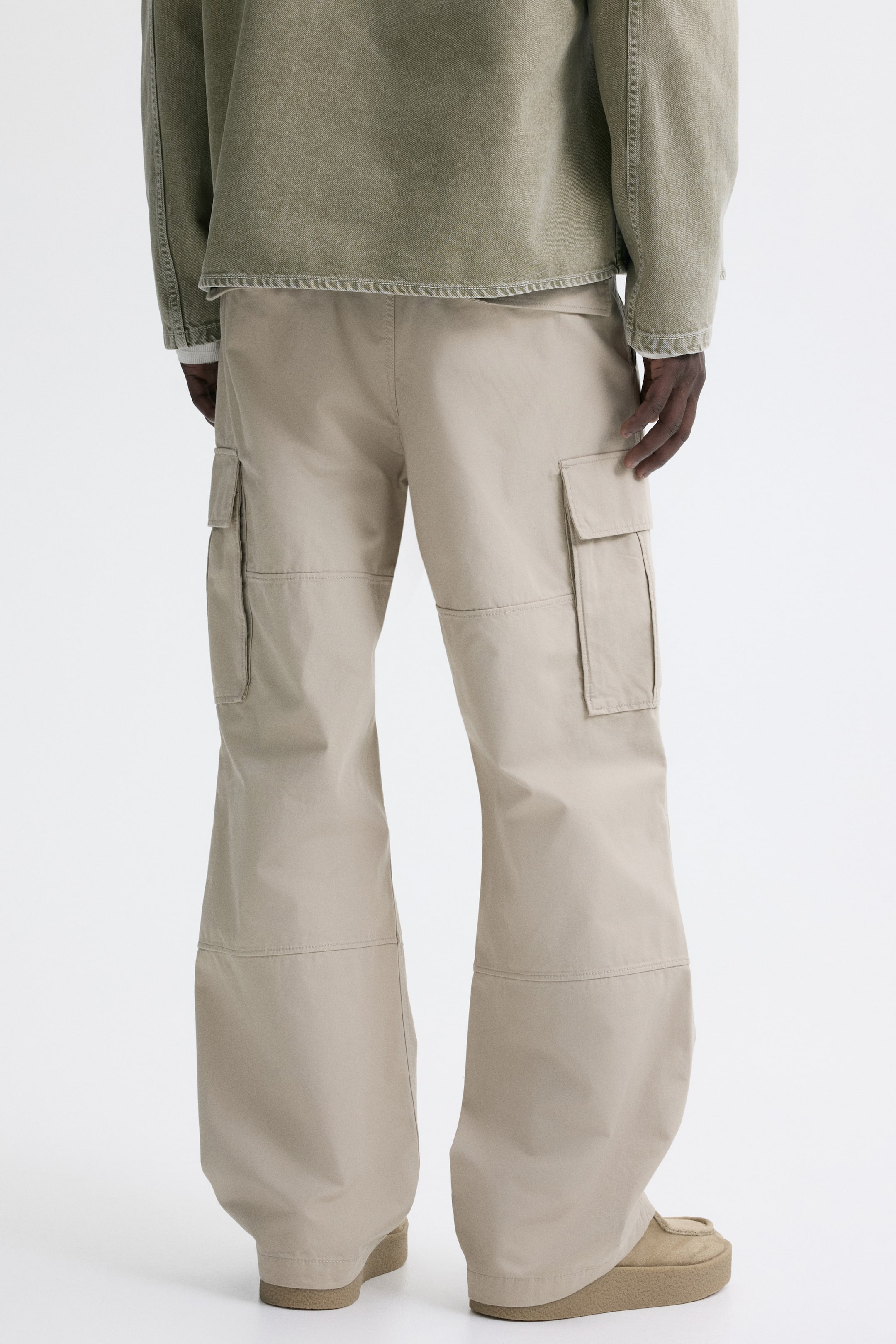 View larger image: Relaxed-Fit Cotton Cargo Pants - Light beige - Men | H&M US 4