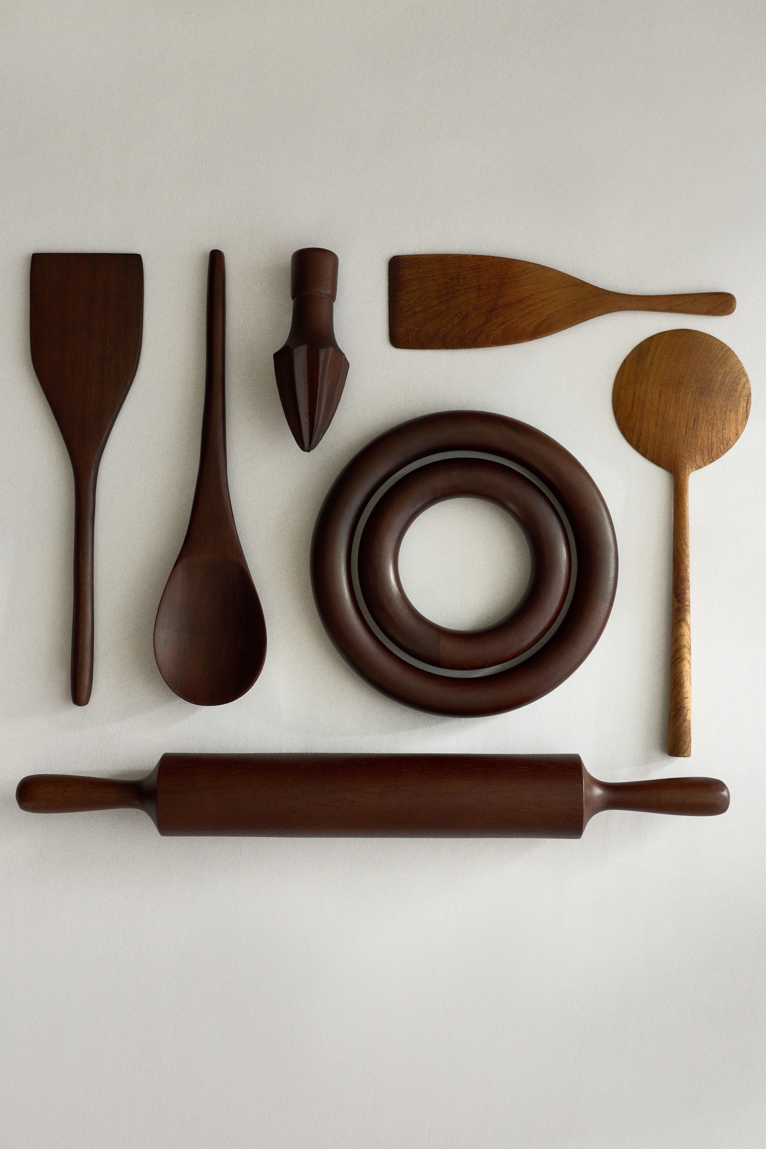 Mango wood citrus reamer - Dark brown - 2