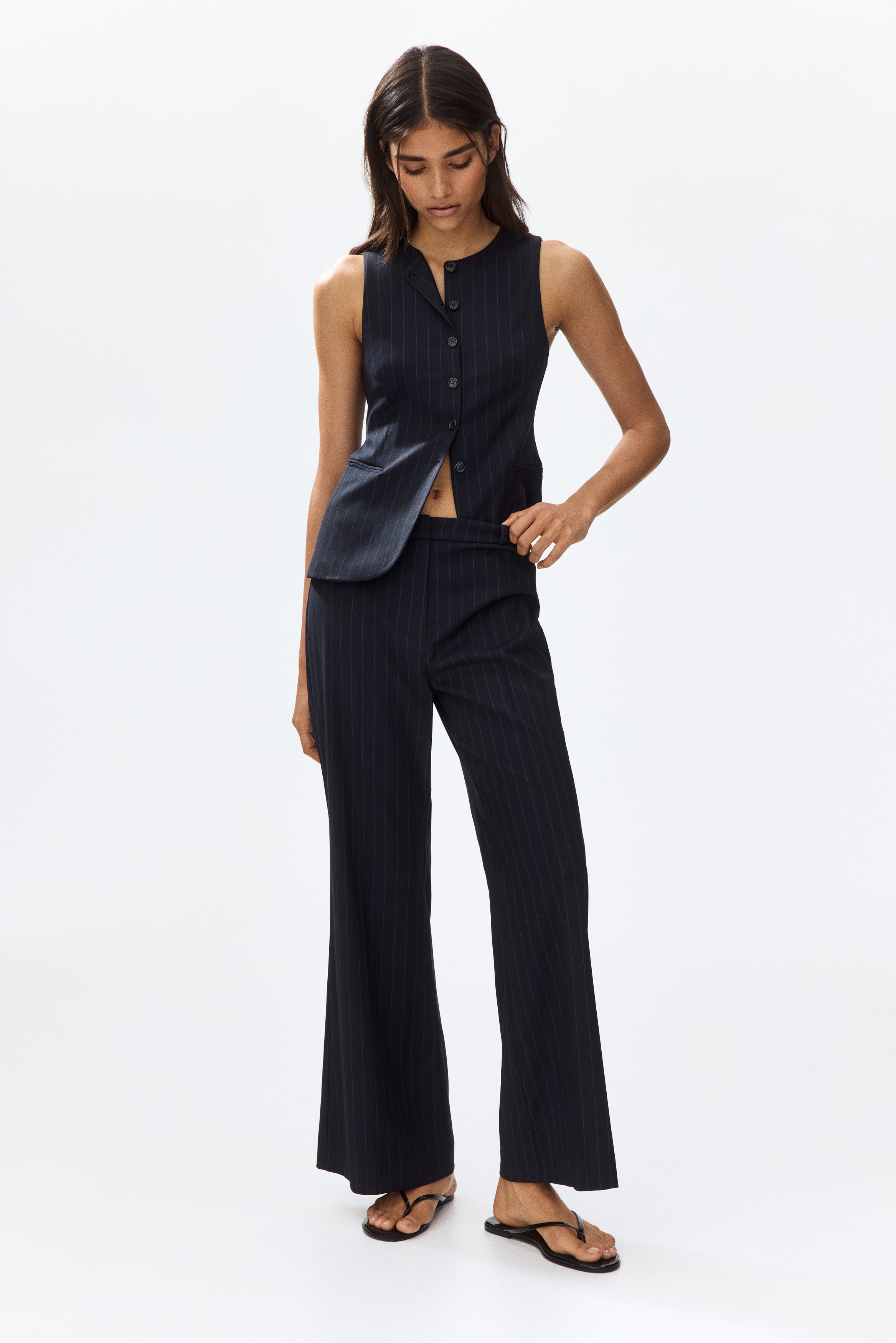 Flared tailored trousersModel