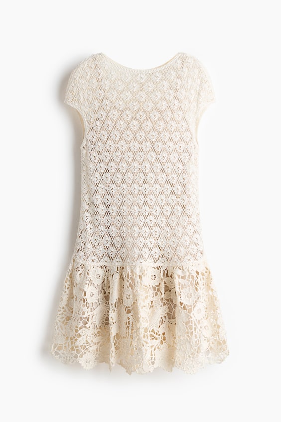 Женские платья H&M Crochet-Look Dress with Flared Skirt