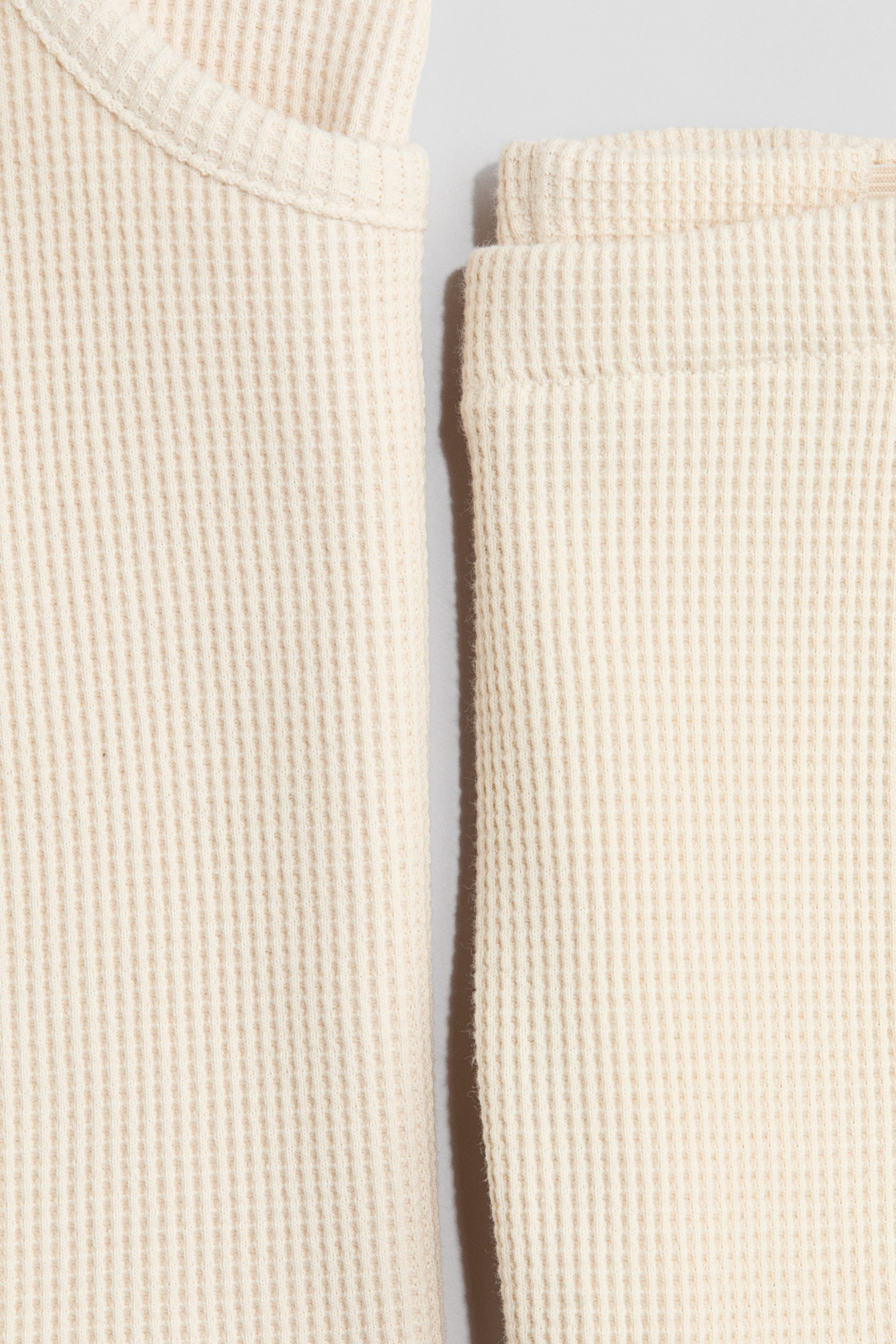 Ver imagem maior: Conjunto de 2 peças em algodão aos favos - Bege claro - CRIANÇA | H&M PT 4