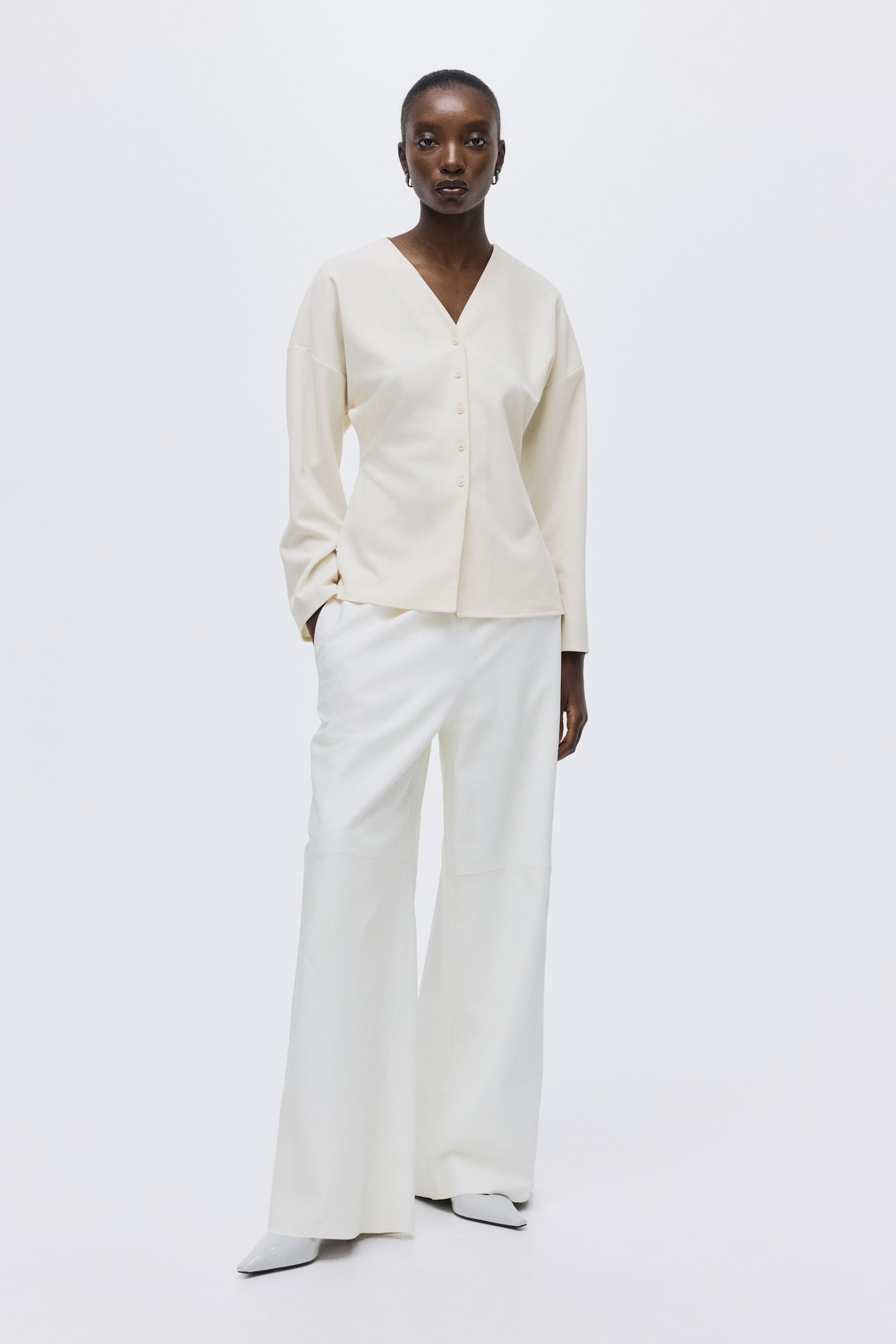 חולצה עם כפתורים - קרם/שחור/בורדו/חום/קרם - 1