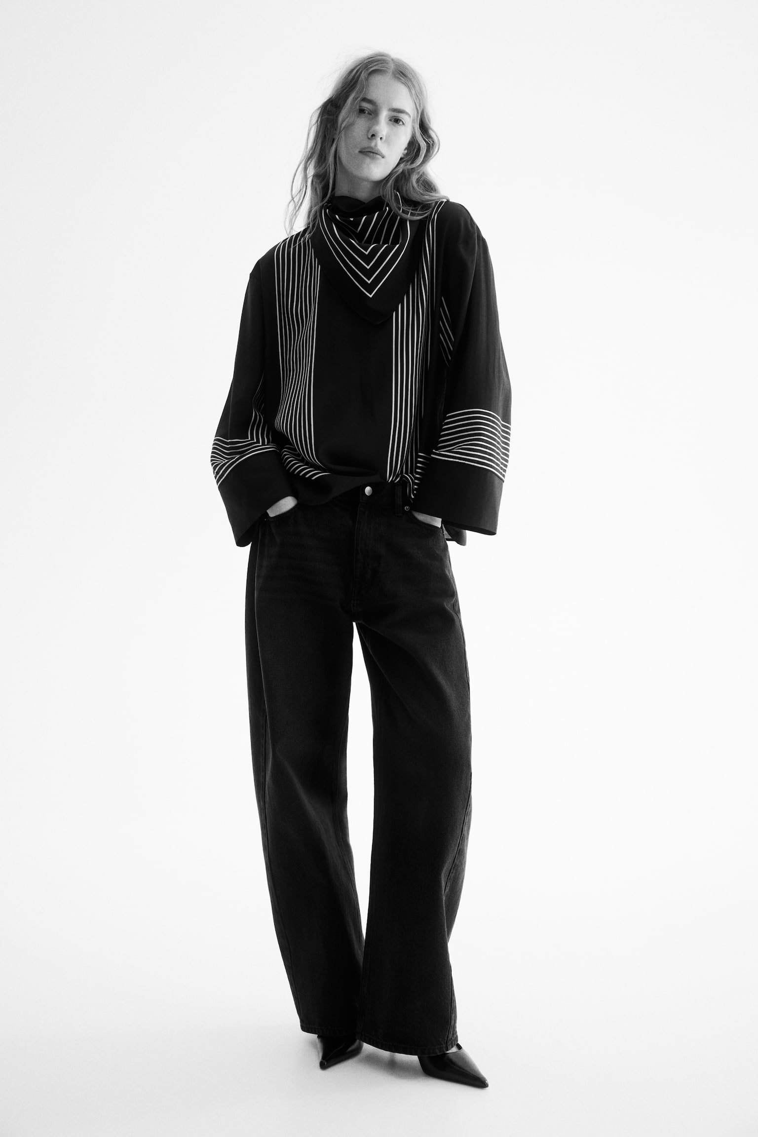 Blouse avec foulard - 1