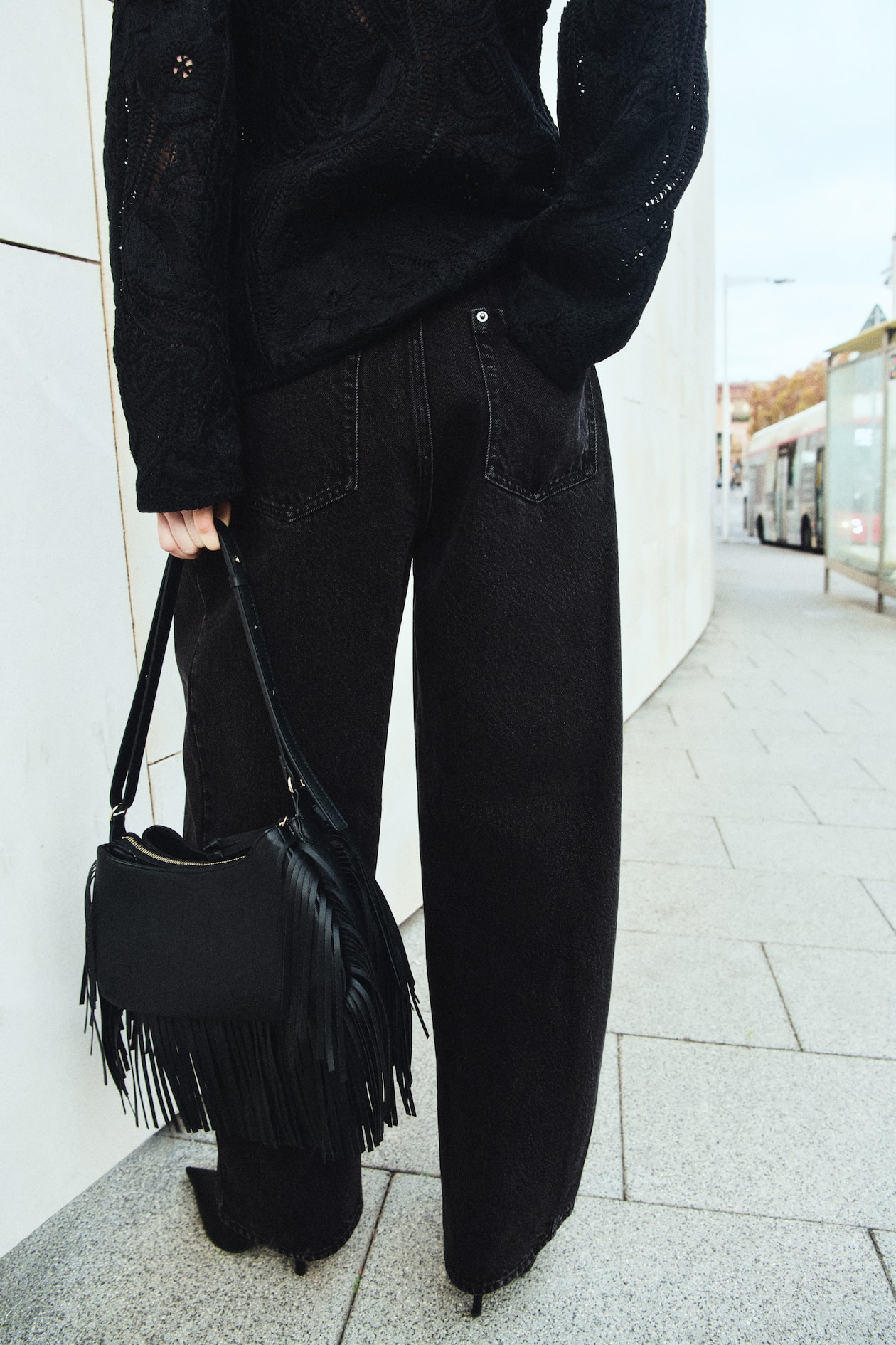 Barrel-Leg Jeans - image 4