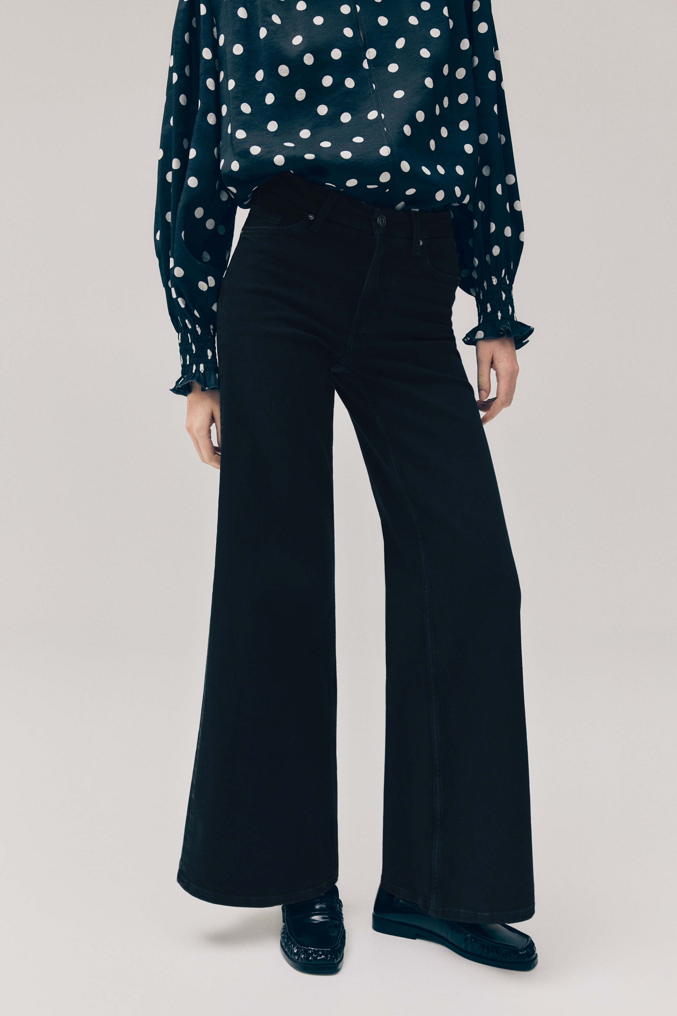 Wide High Jeans