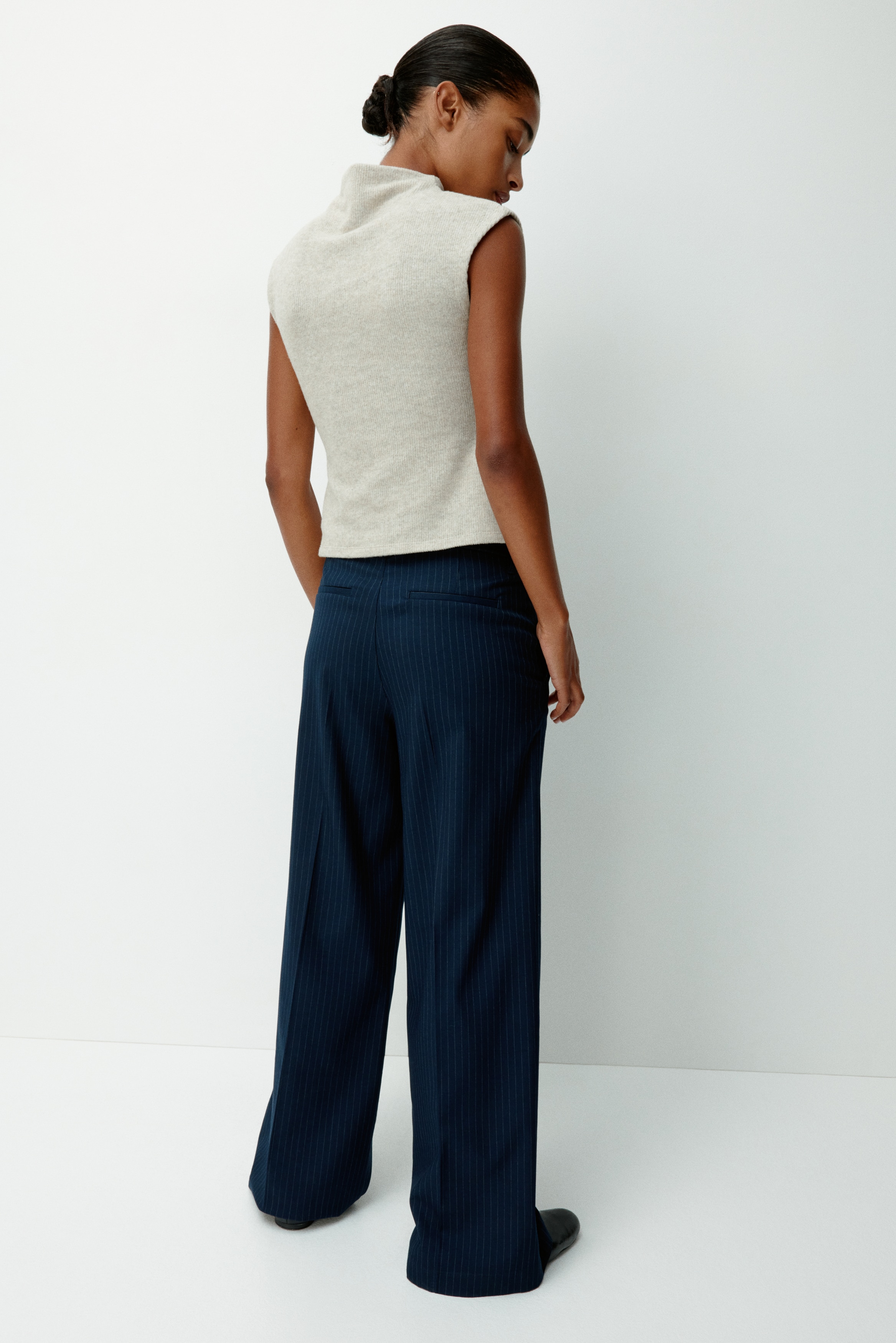 Wide tailored trousers