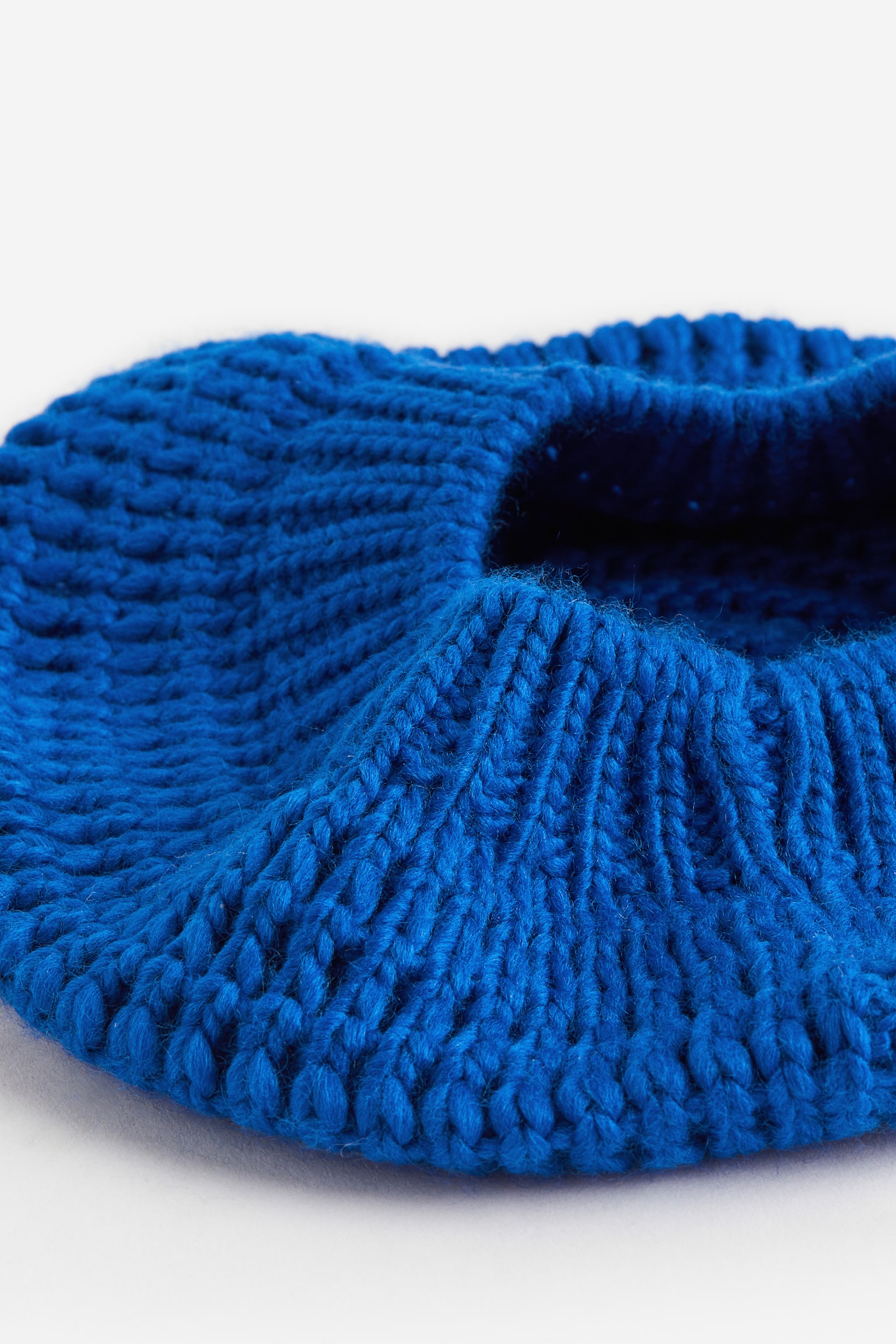 Knitted beret - Bright blue/White - 2