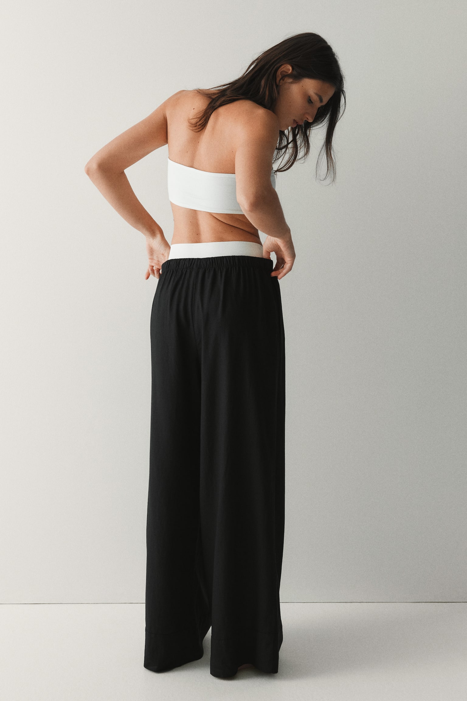 Wide linen-blend trousers - Black/Light beige - 5