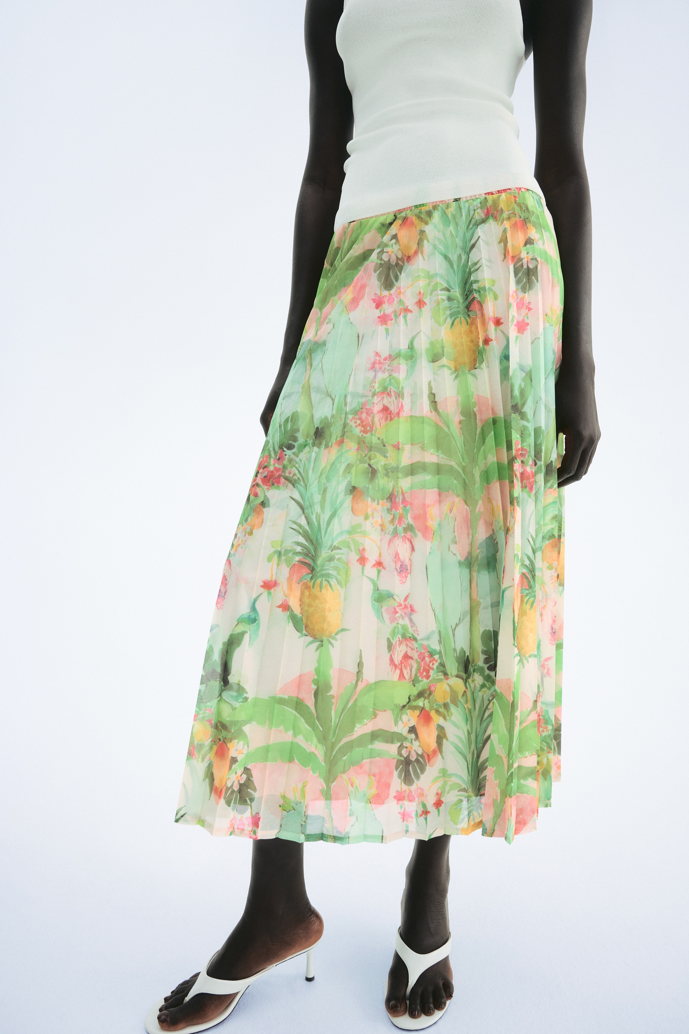 Pleated midi skirt