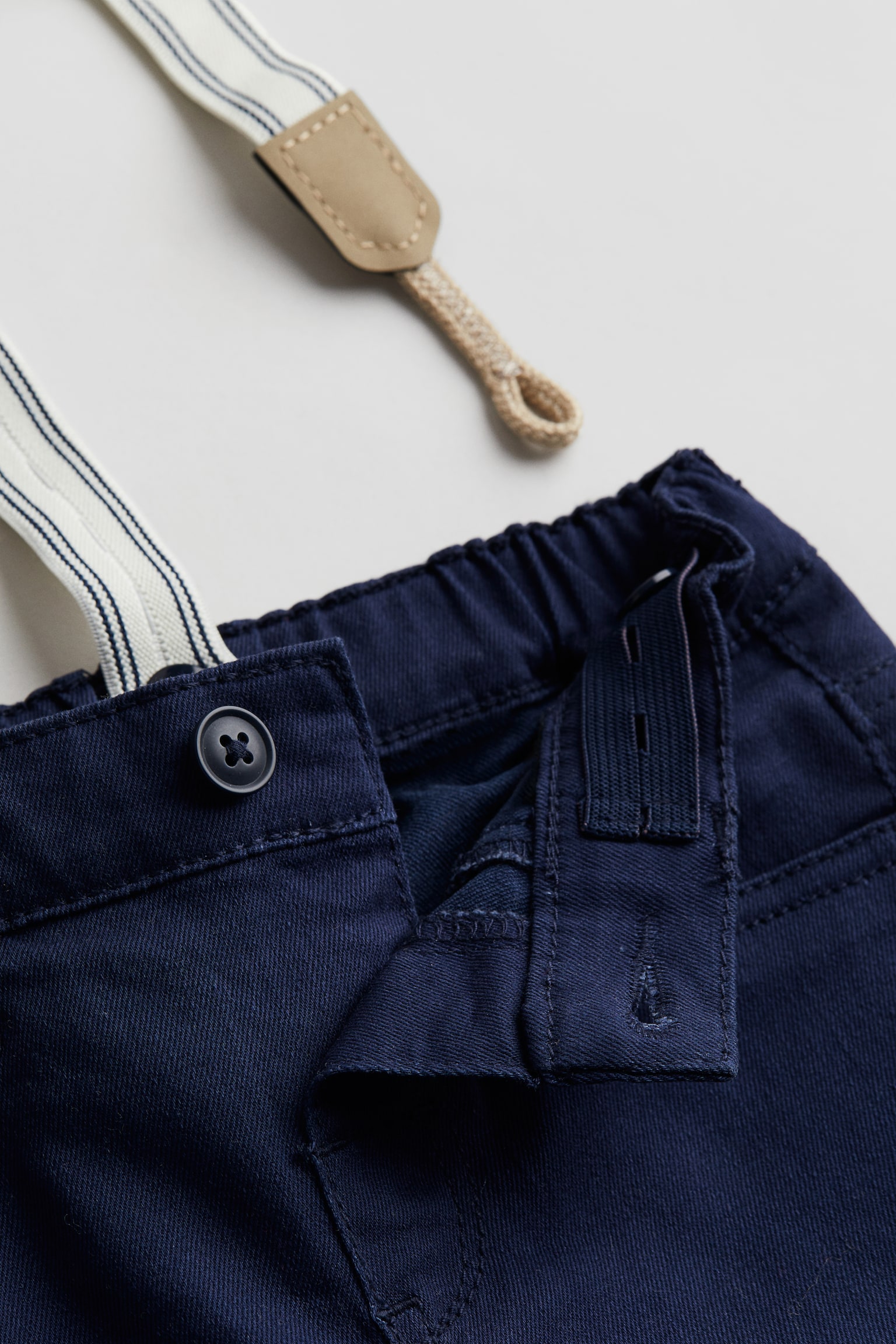 Детские шорты H&M Shorts with Suspenders, цвет: Тёмно-синий — фото 2